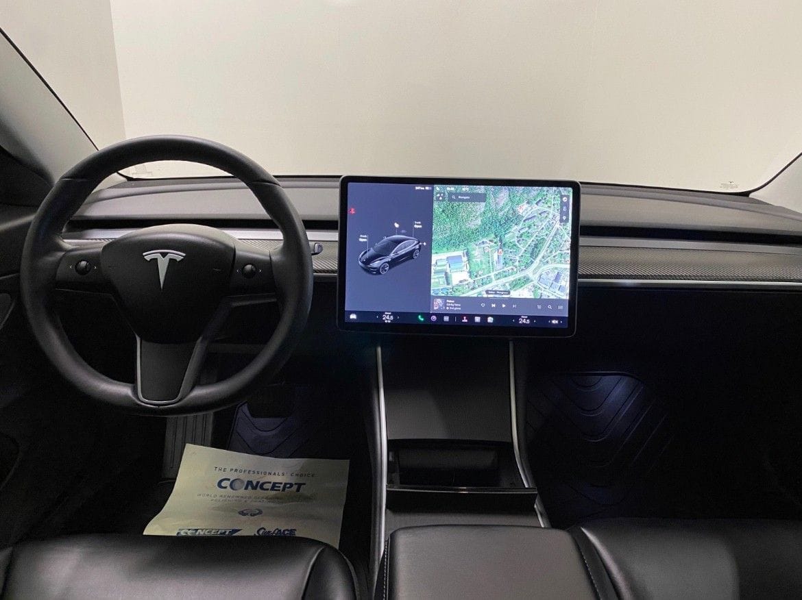 Tesla Model 3 Long Range 4x4 med Cruisekontroll