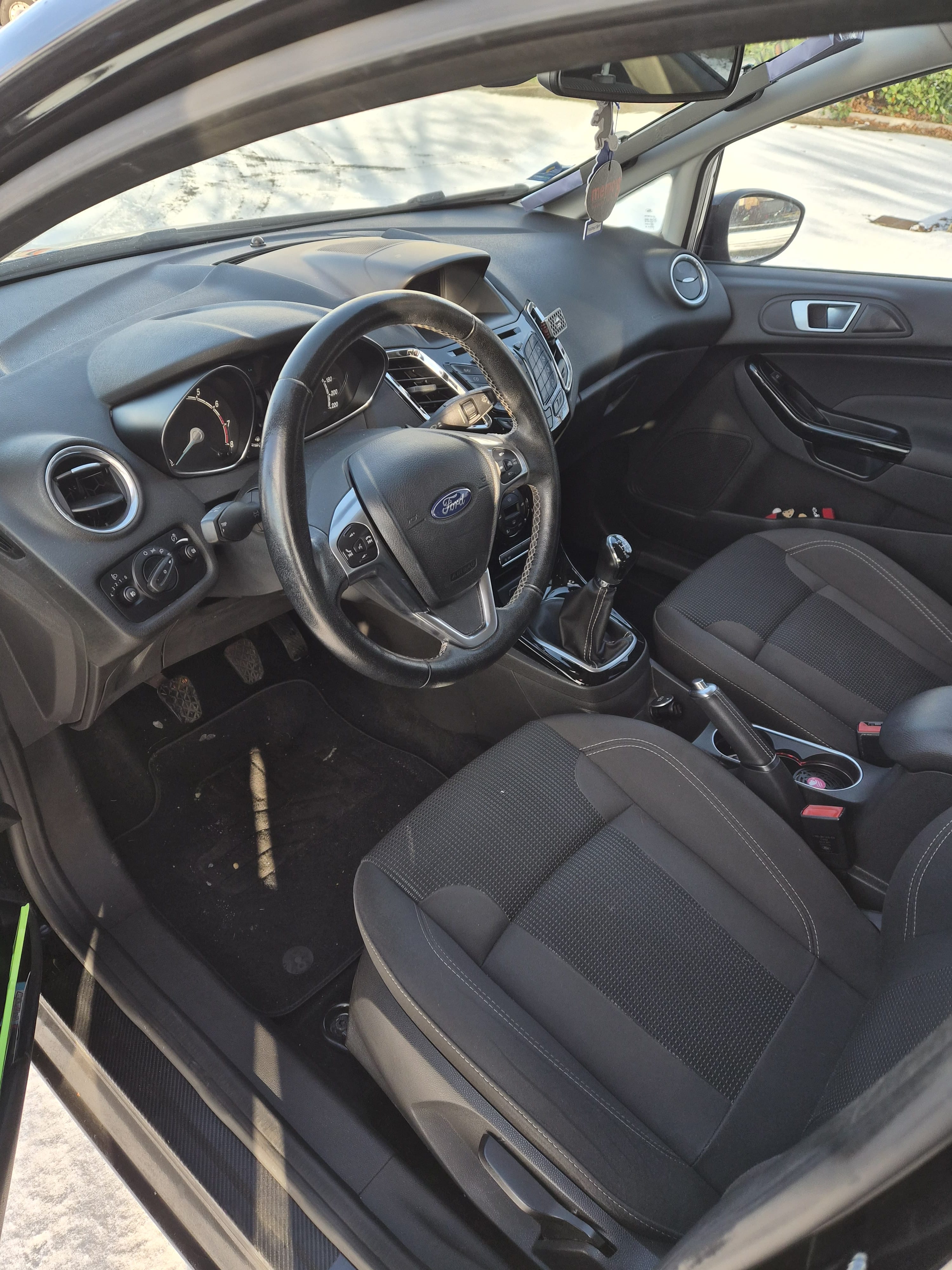 Ford Fiesta Titanium 1.0 ecoboost 100 ch avec Régulateur de vitesse
