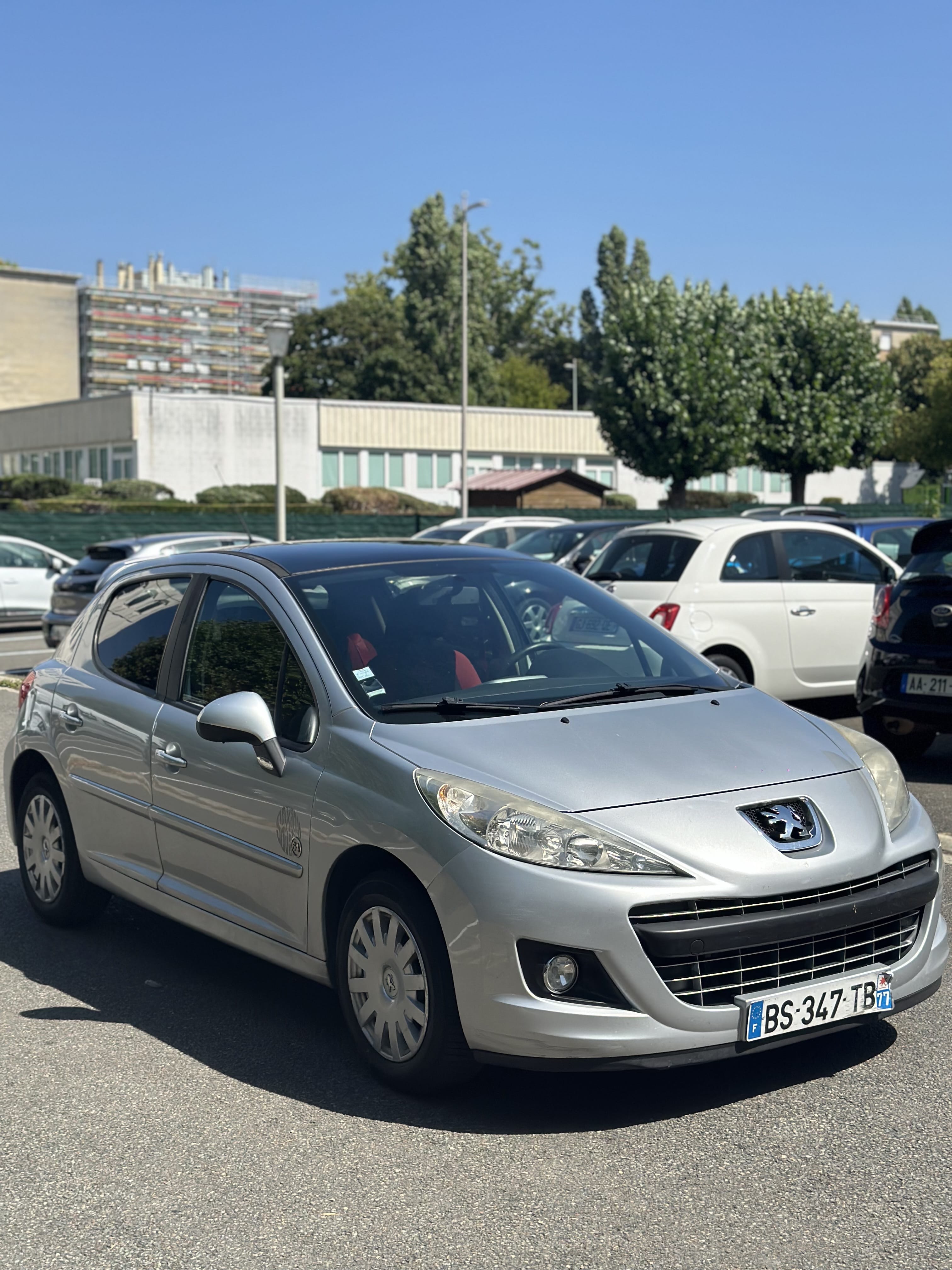 Peugeot 207 avec Régulateur de vitesse