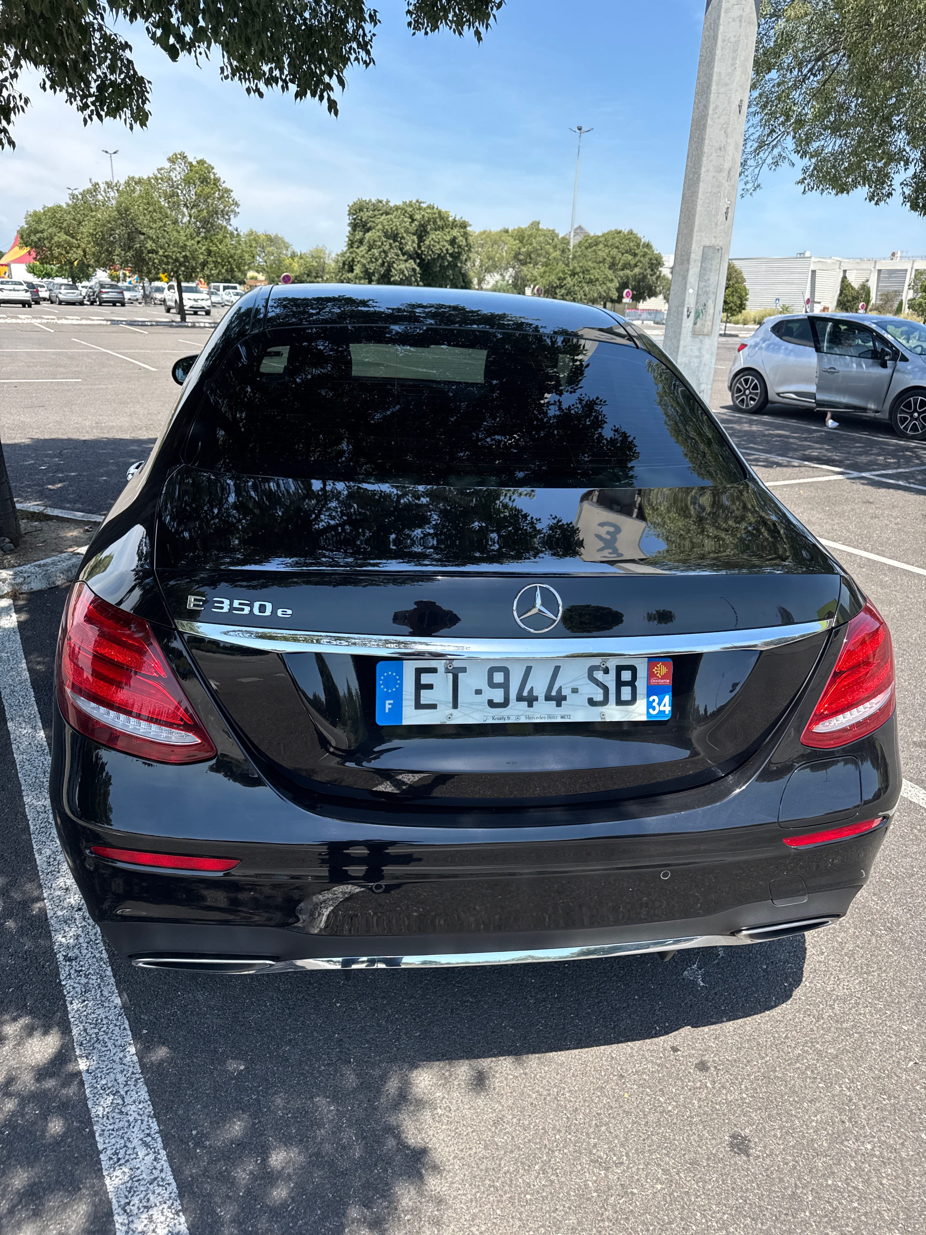 Mercedes-Benz EQV 100% Électrique 420kms de Mars à Octobre et 330kms de Novembre à Février en Eco conduite. avec GPS