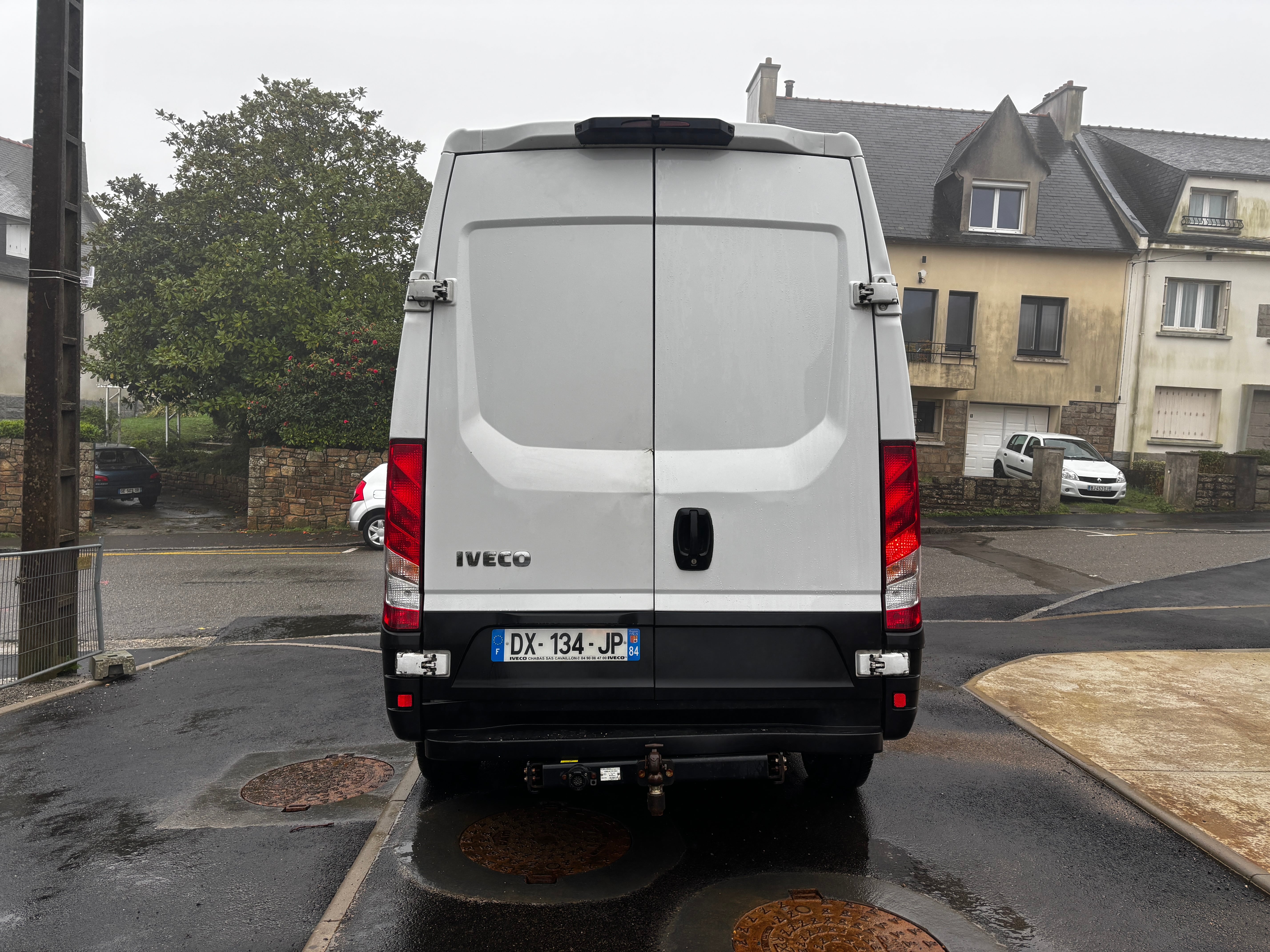 Iveco Daily Fourgon avec Audio Bluetooth