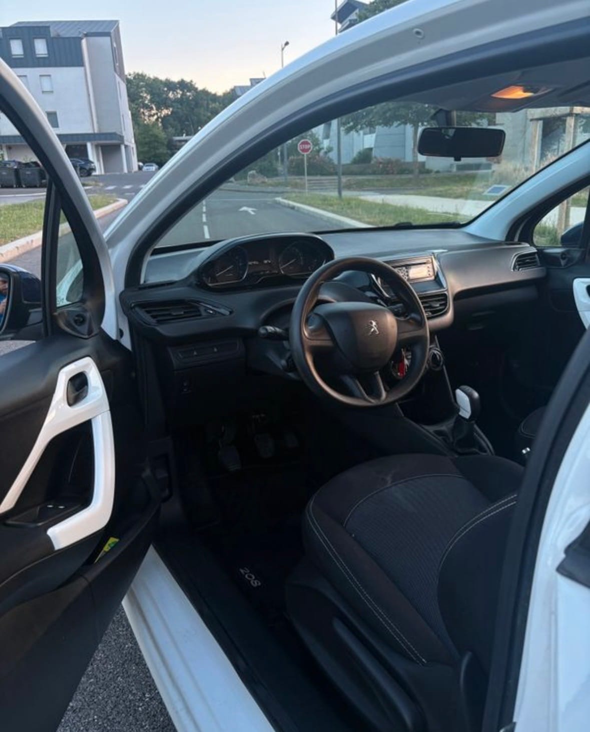 Peugeot 208 avec Régulateur de vitesse