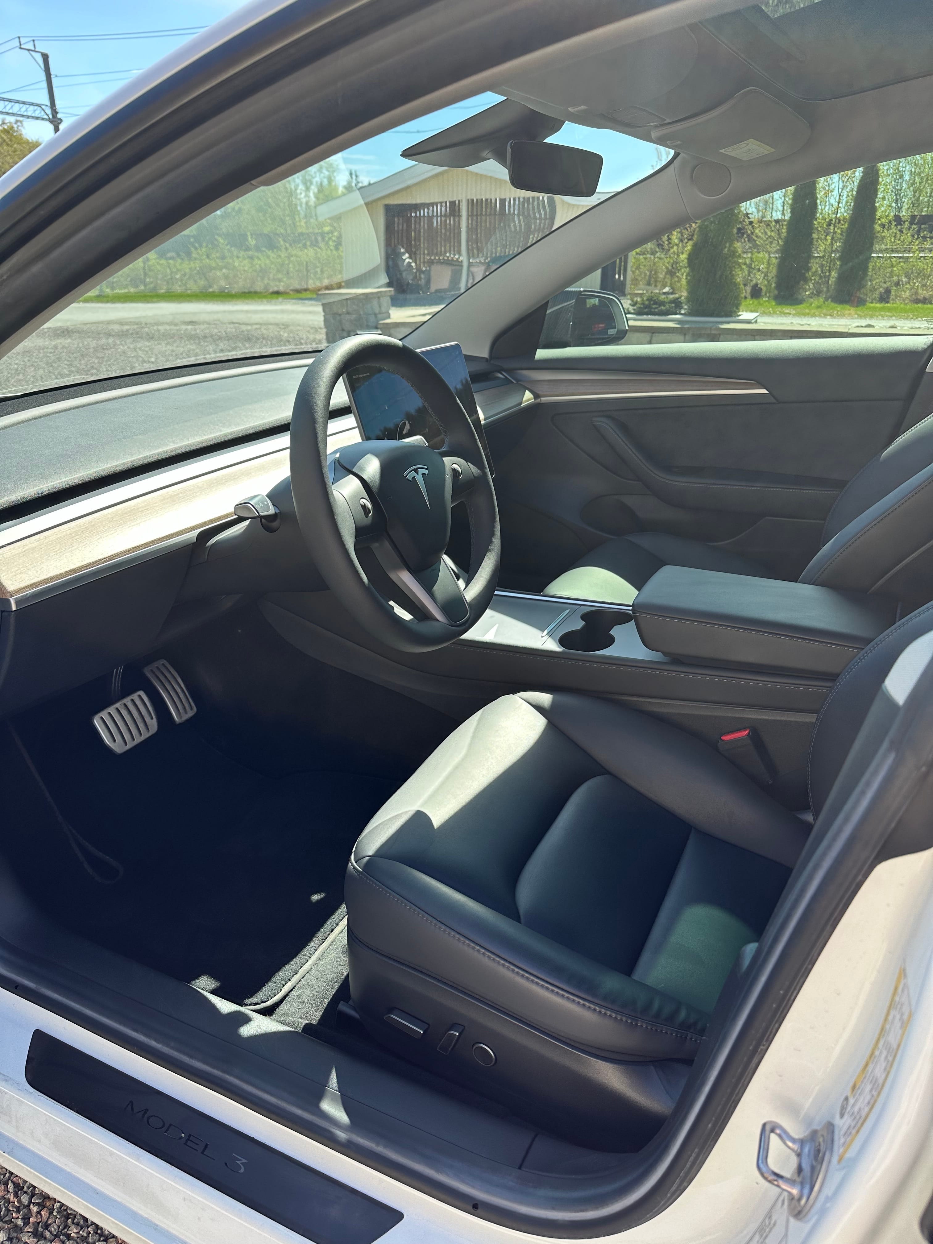 Tesla Model 3 Performance med GPS