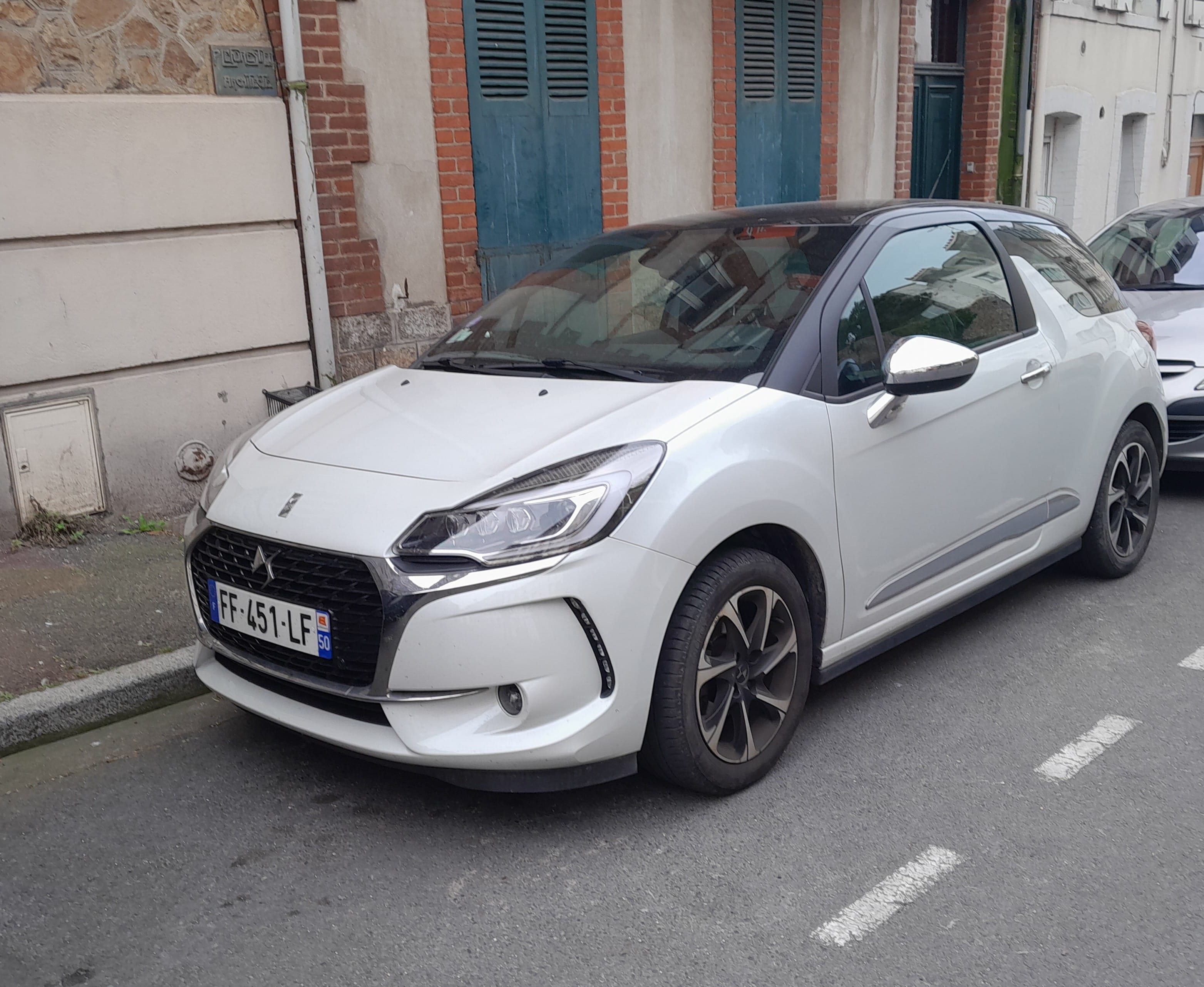 DS 3, 2019, Essence 95, automatique
