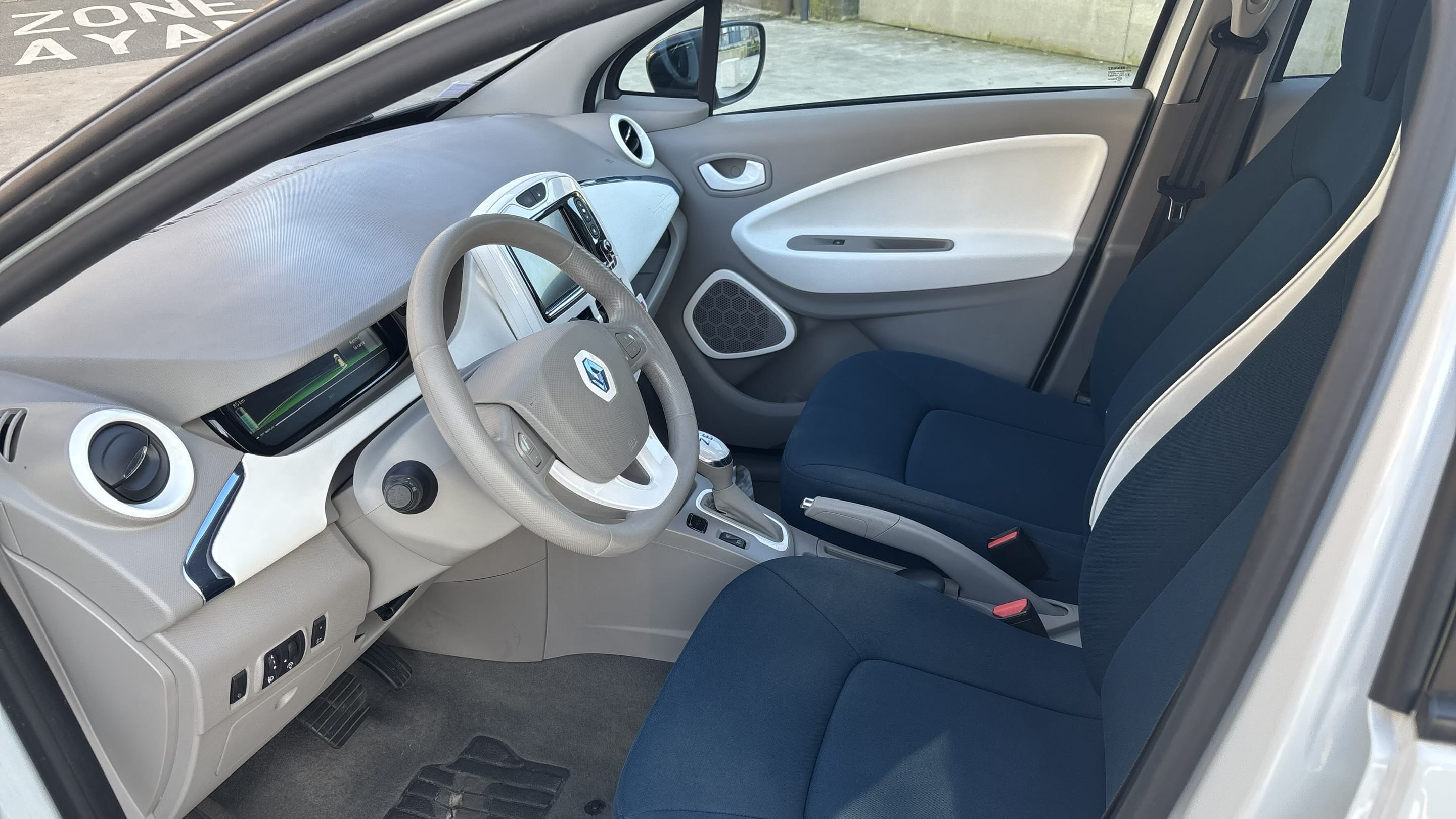 Renault ZOE avec Port USB