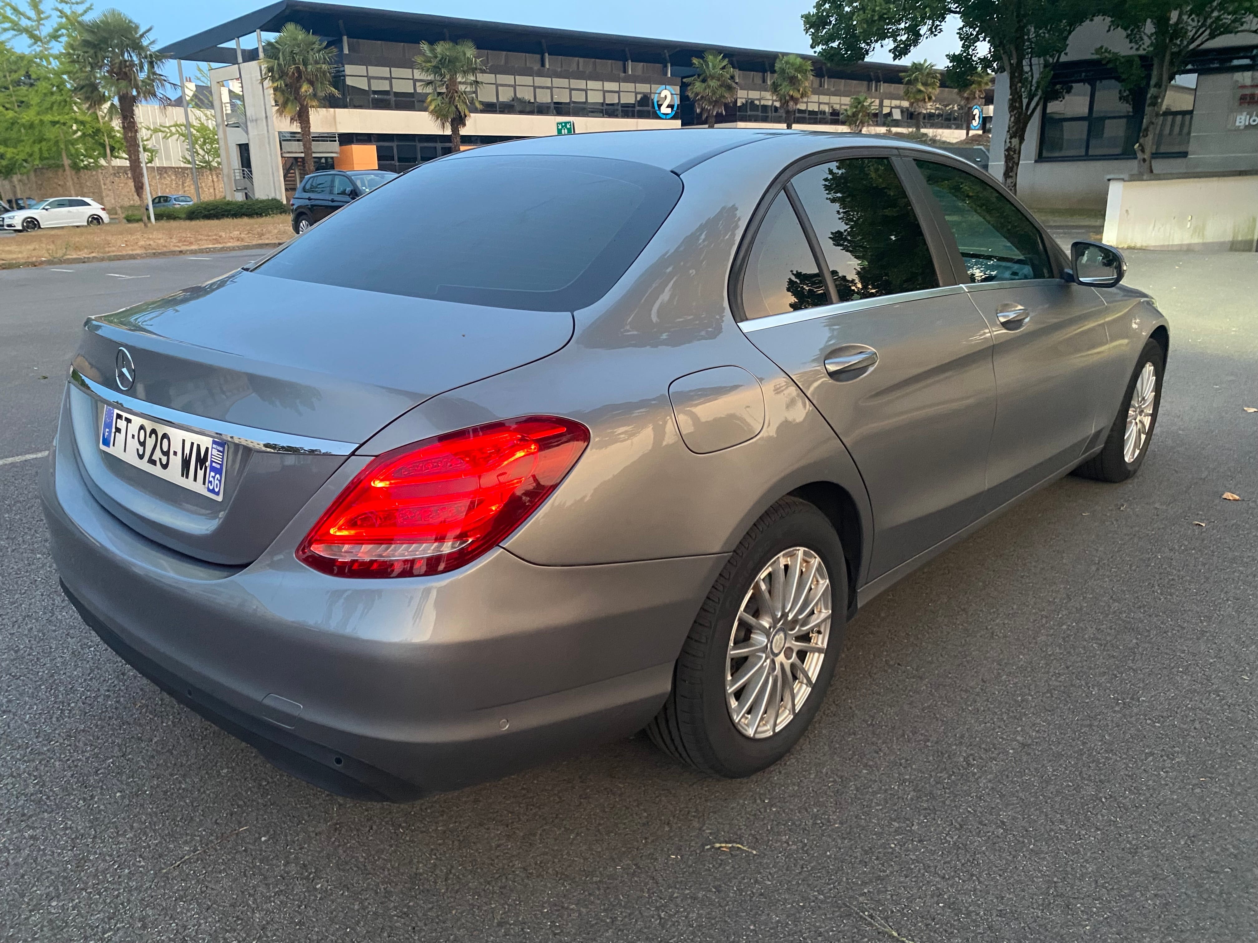 Mercedes-Benz Classe C avec Caméra de recul