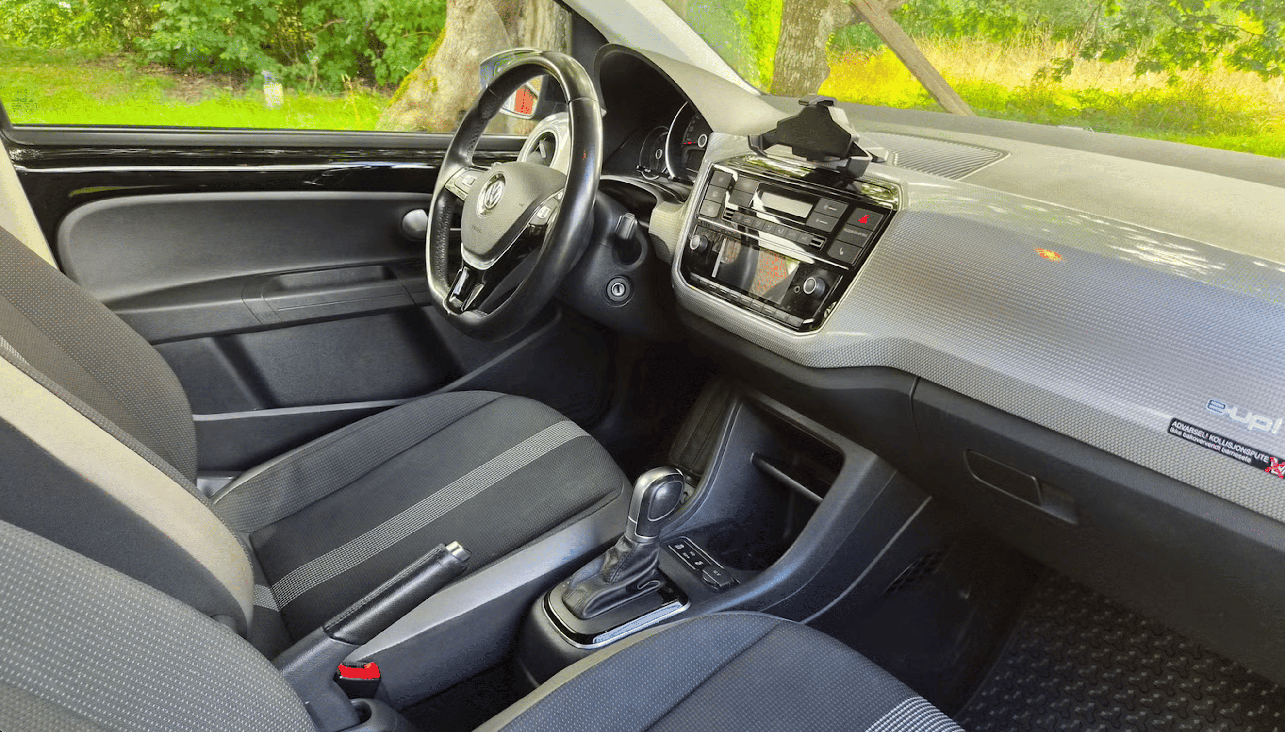 Volkswagen e-Up ! med Bluetooth audio