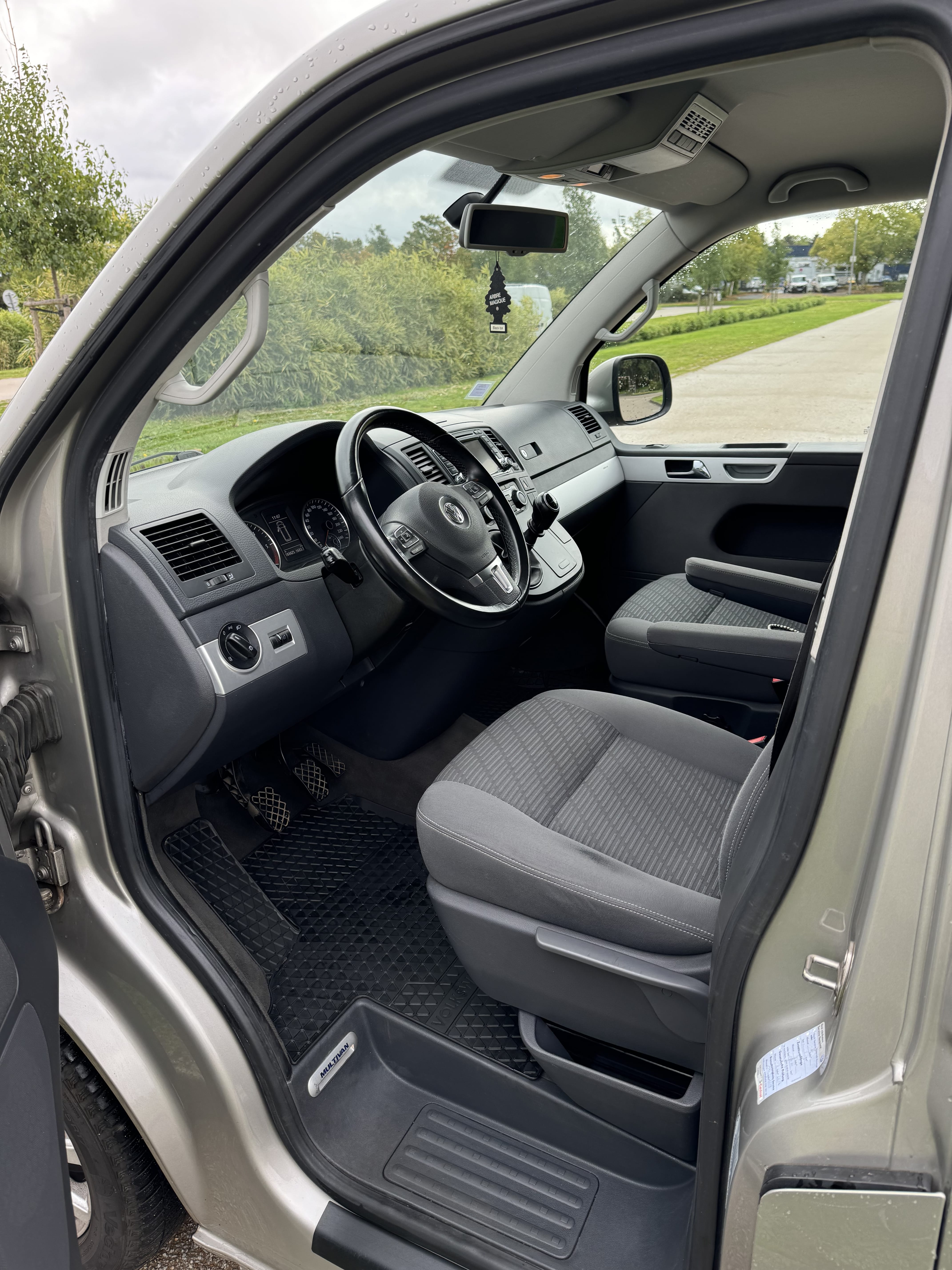 Volkswagen Multivan avec Audio Bluetooth