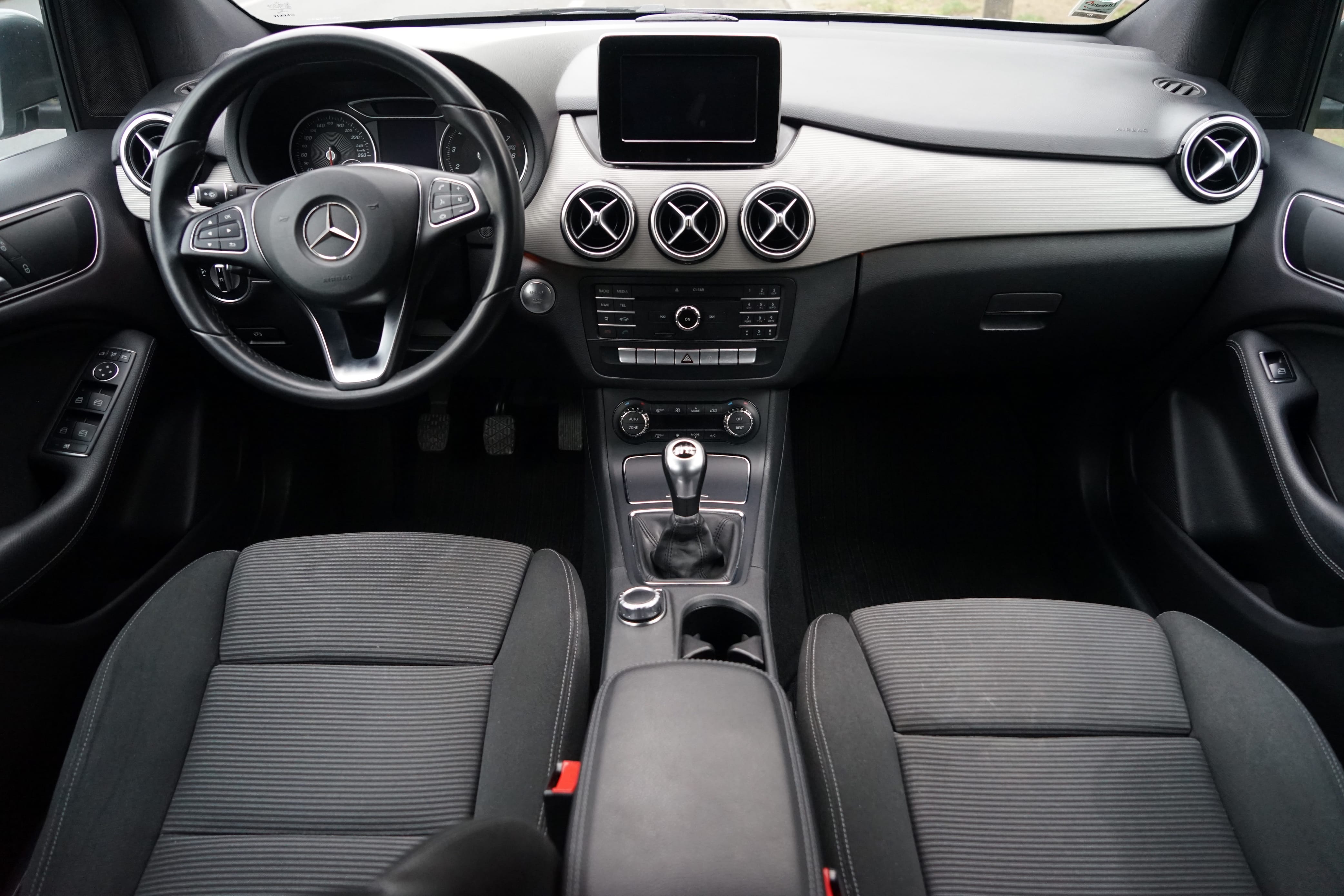 Mercedes-Benz Classe B avec Régulateur de vitesse