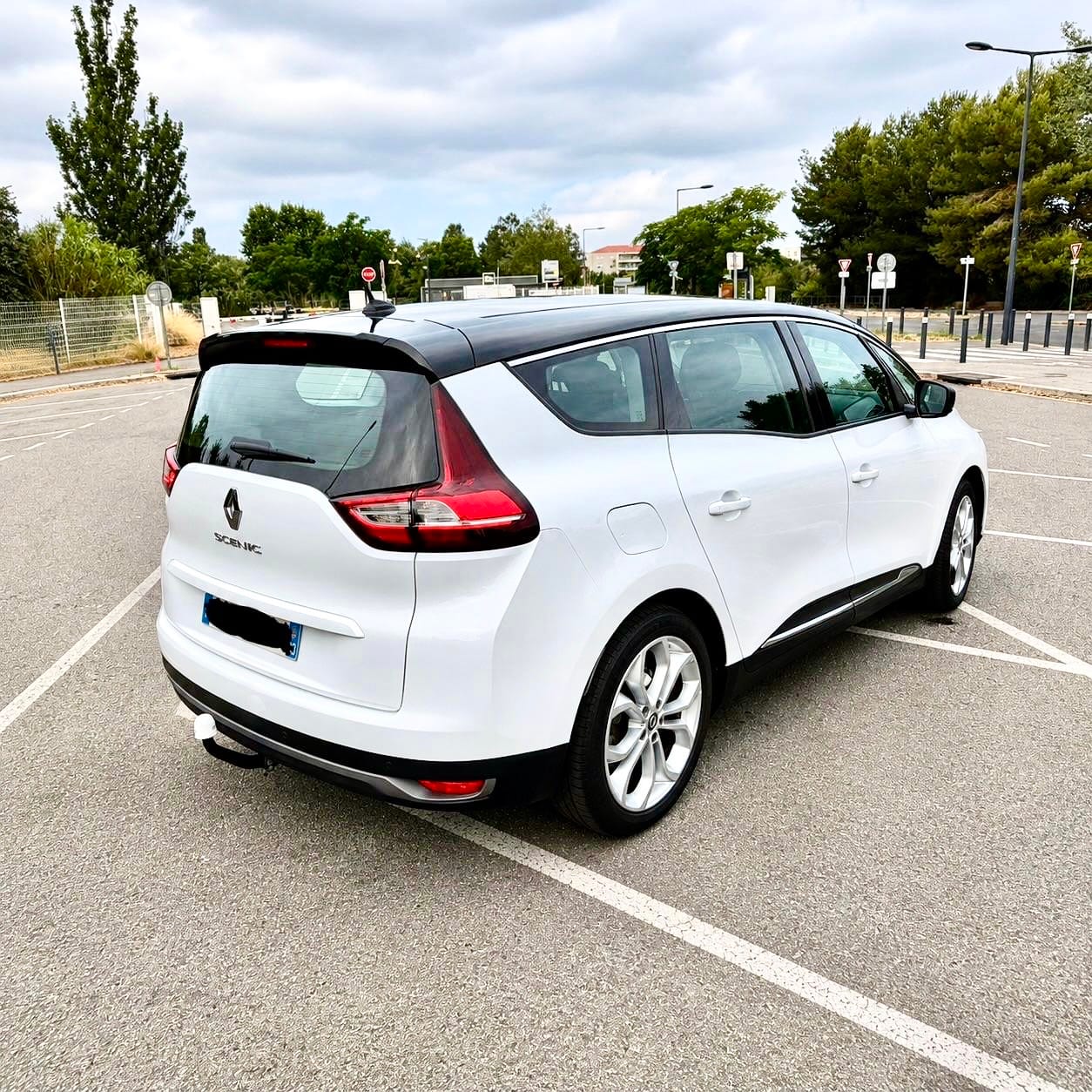 Renault Scenic 1.3 tce with Backup camera
