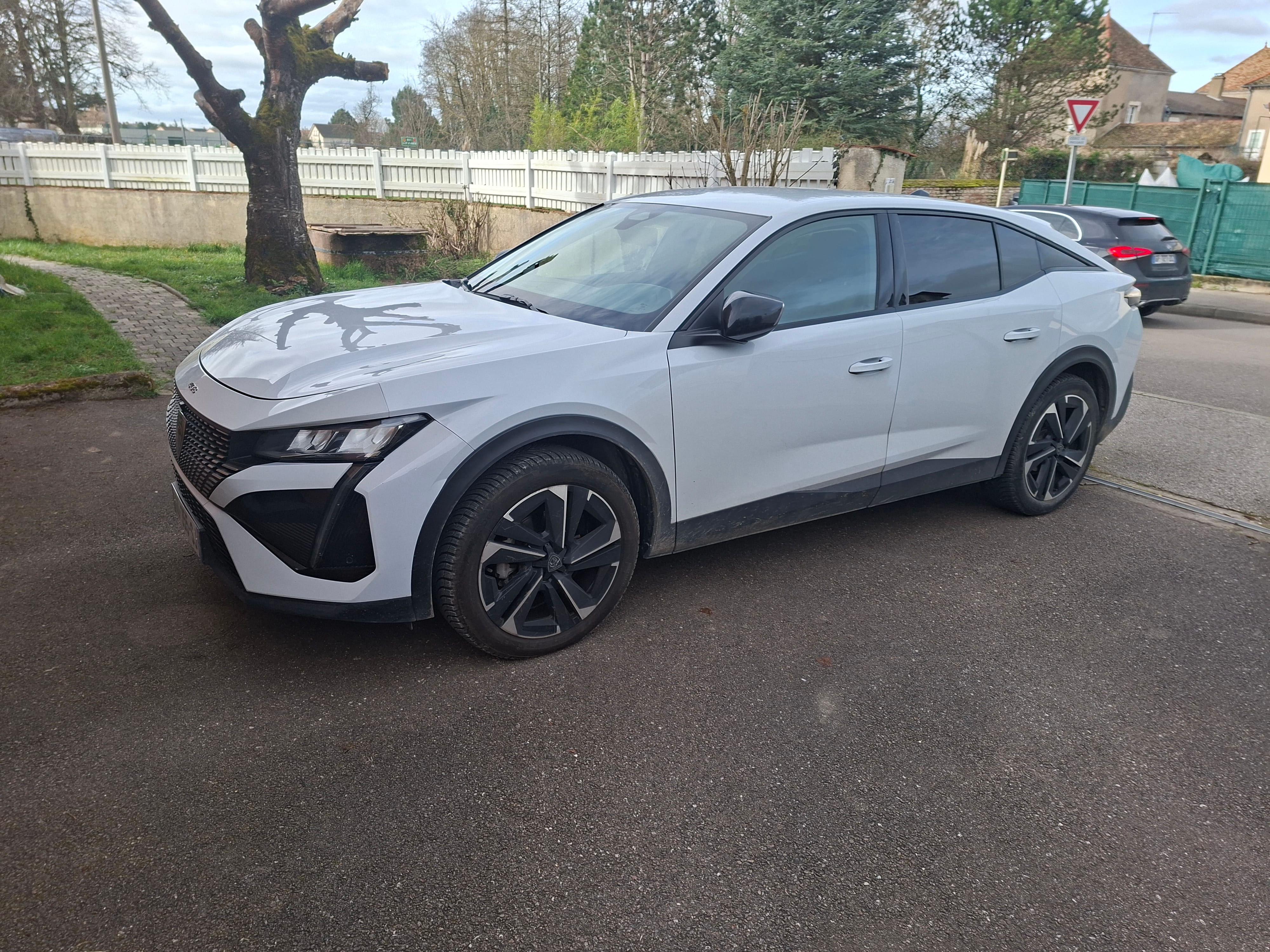 Peugeot 408 avec Climatisation