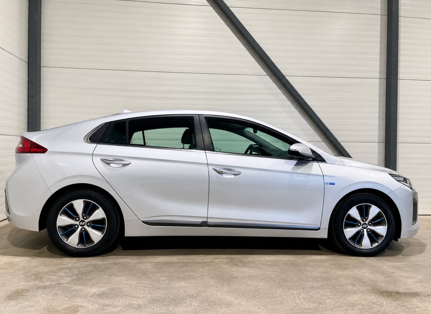Hyundai Ioniq med Aircondition