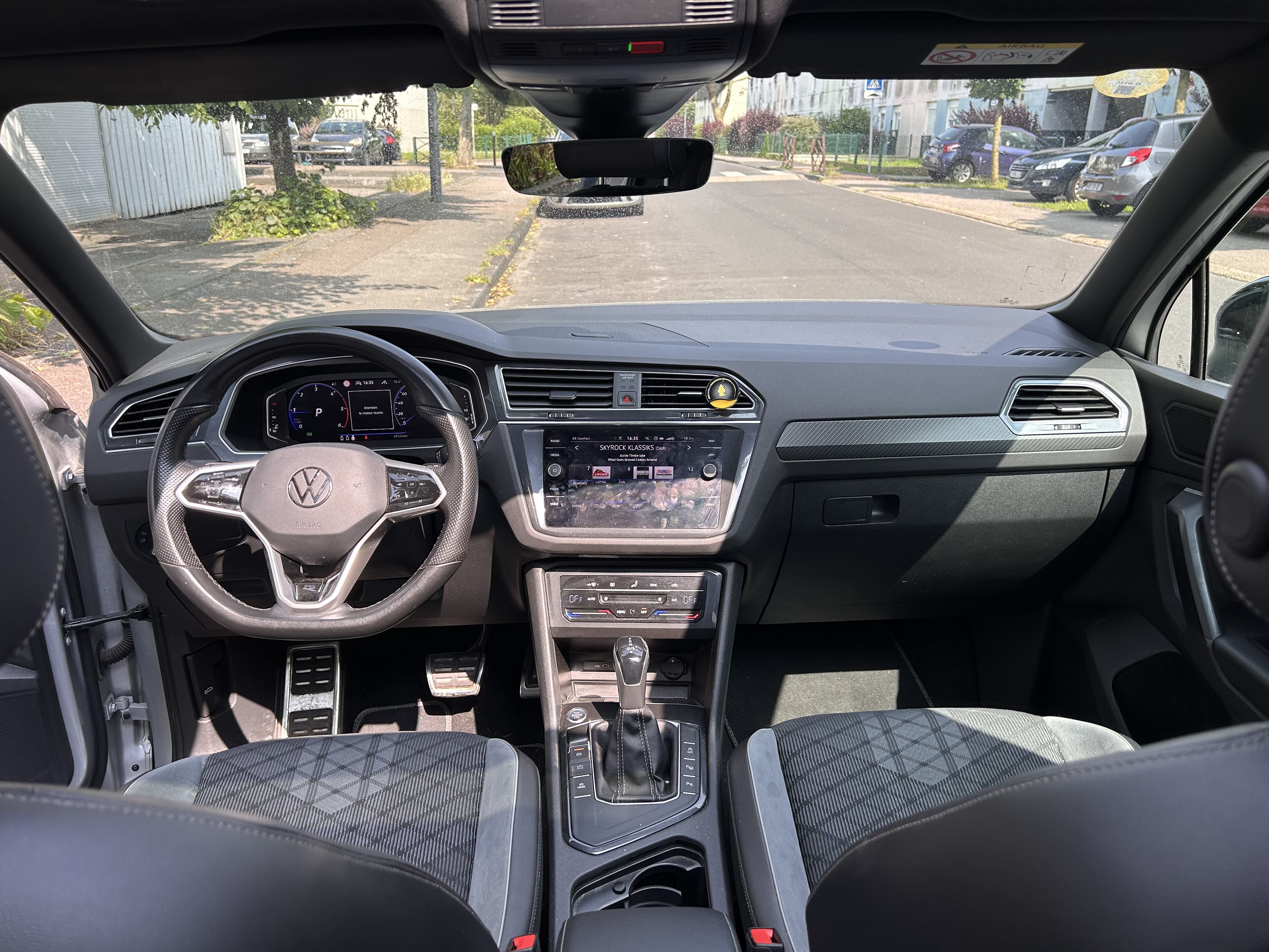 Volkswagen Tiguan SE R-LINE Black avec GPS