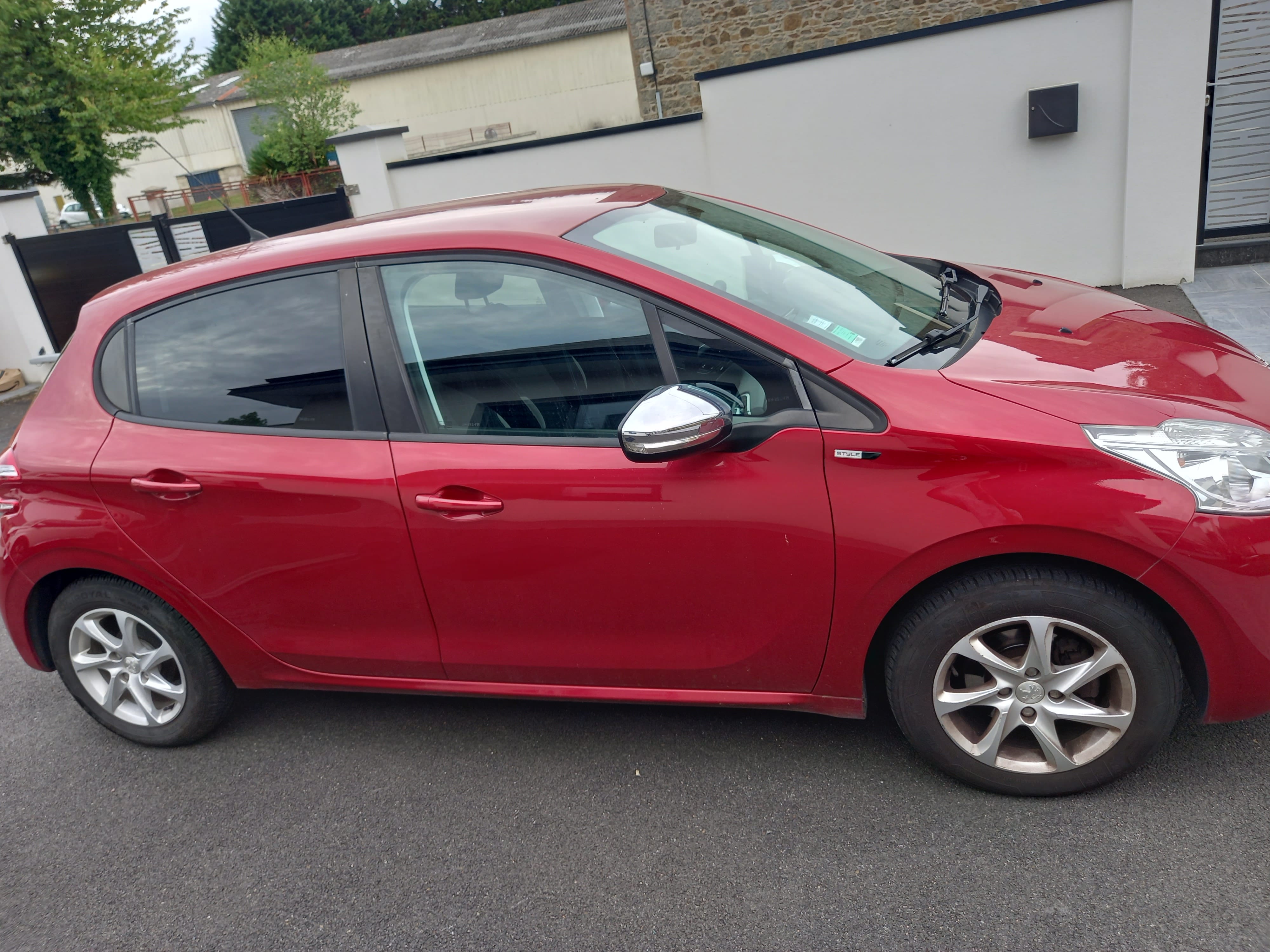 Peugeot 208 avec Climatisation