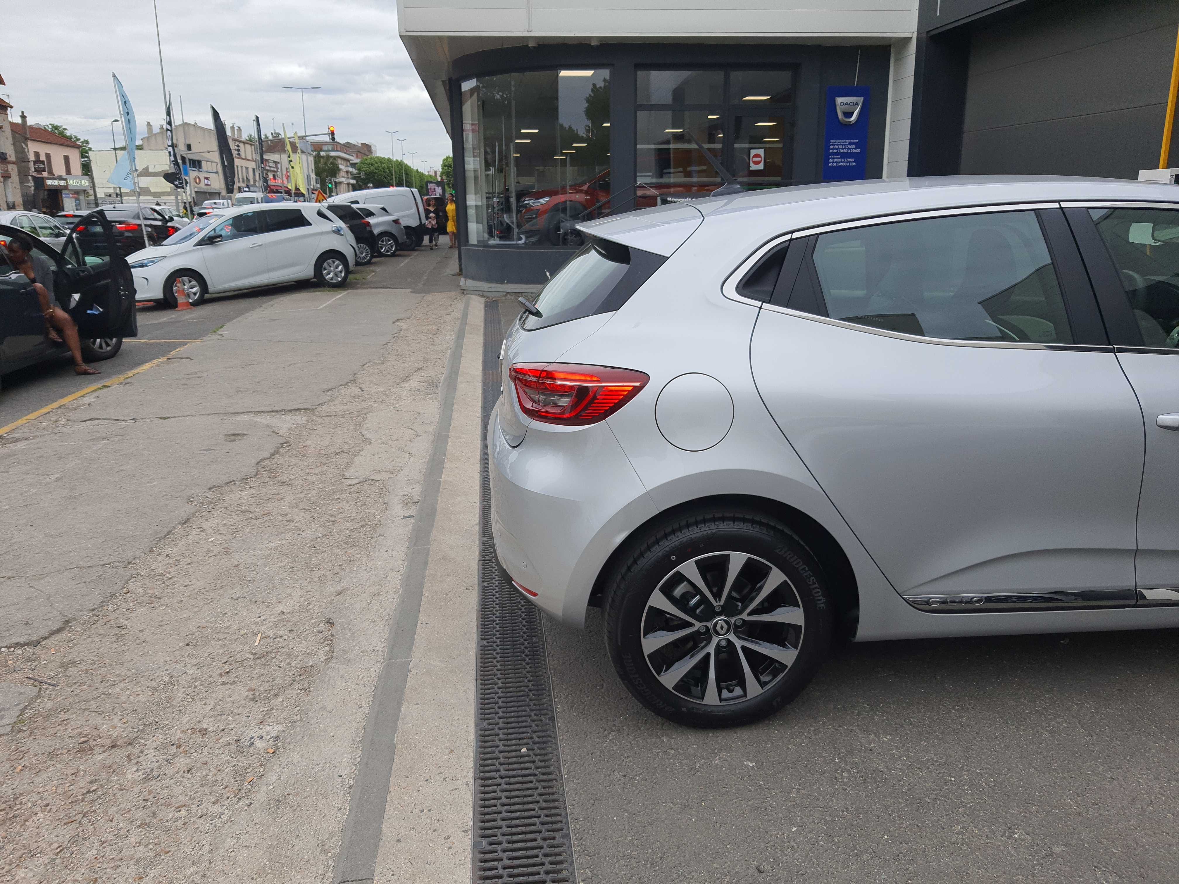 Renault Clio avec Dashcam