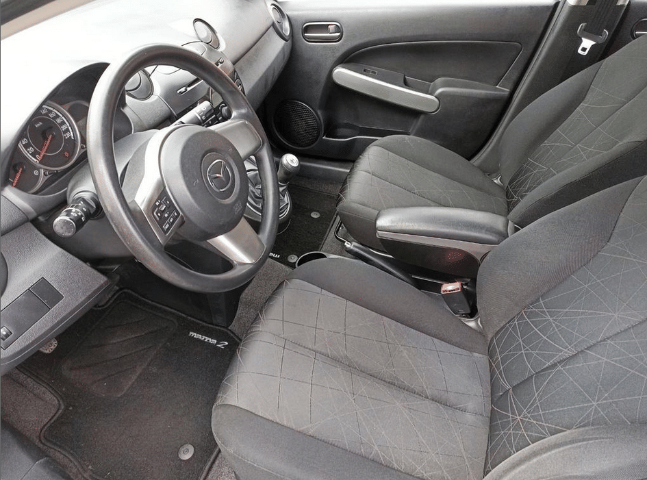 Mazda 2 avec Entrée audio / iPod