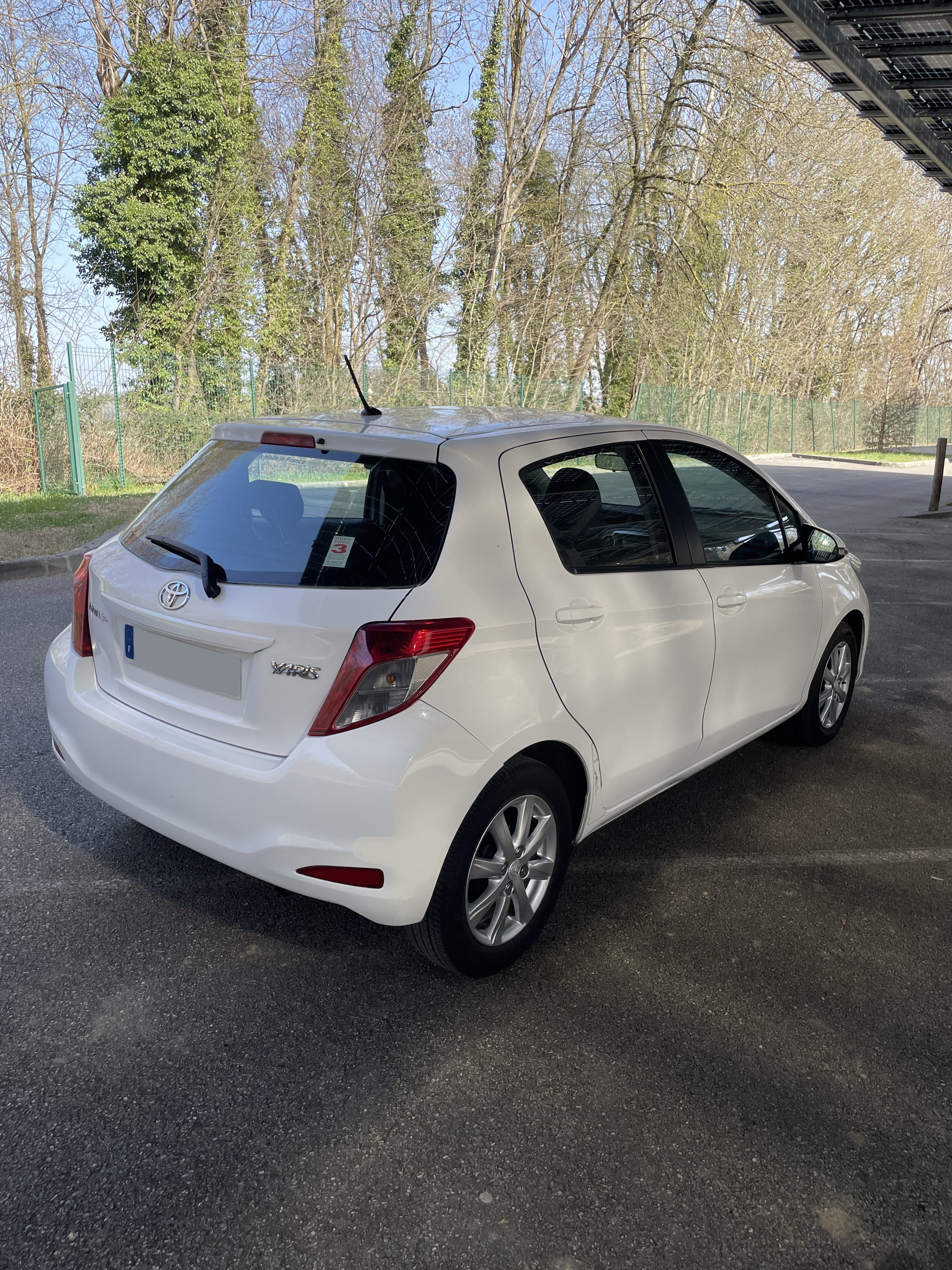 Toyota Yaris avec Autoradio