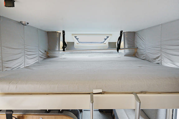 Adria S-Series S 75 SL med Cruisekontroll