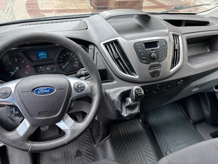 Ford Transit Fourgon avec GPS