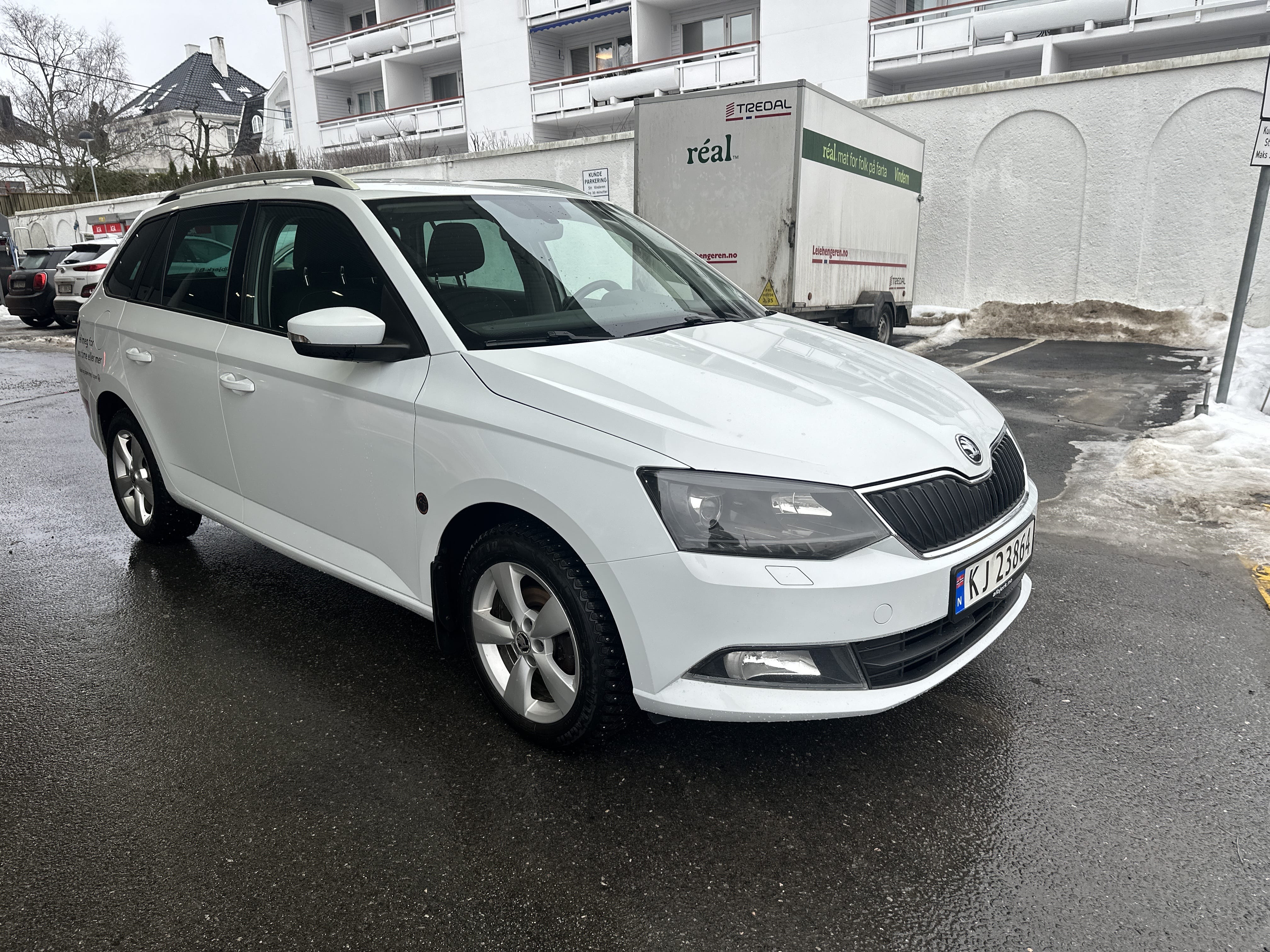 Skoda Fabia Sailjex Stasjonsvogn med USB ladeuttak