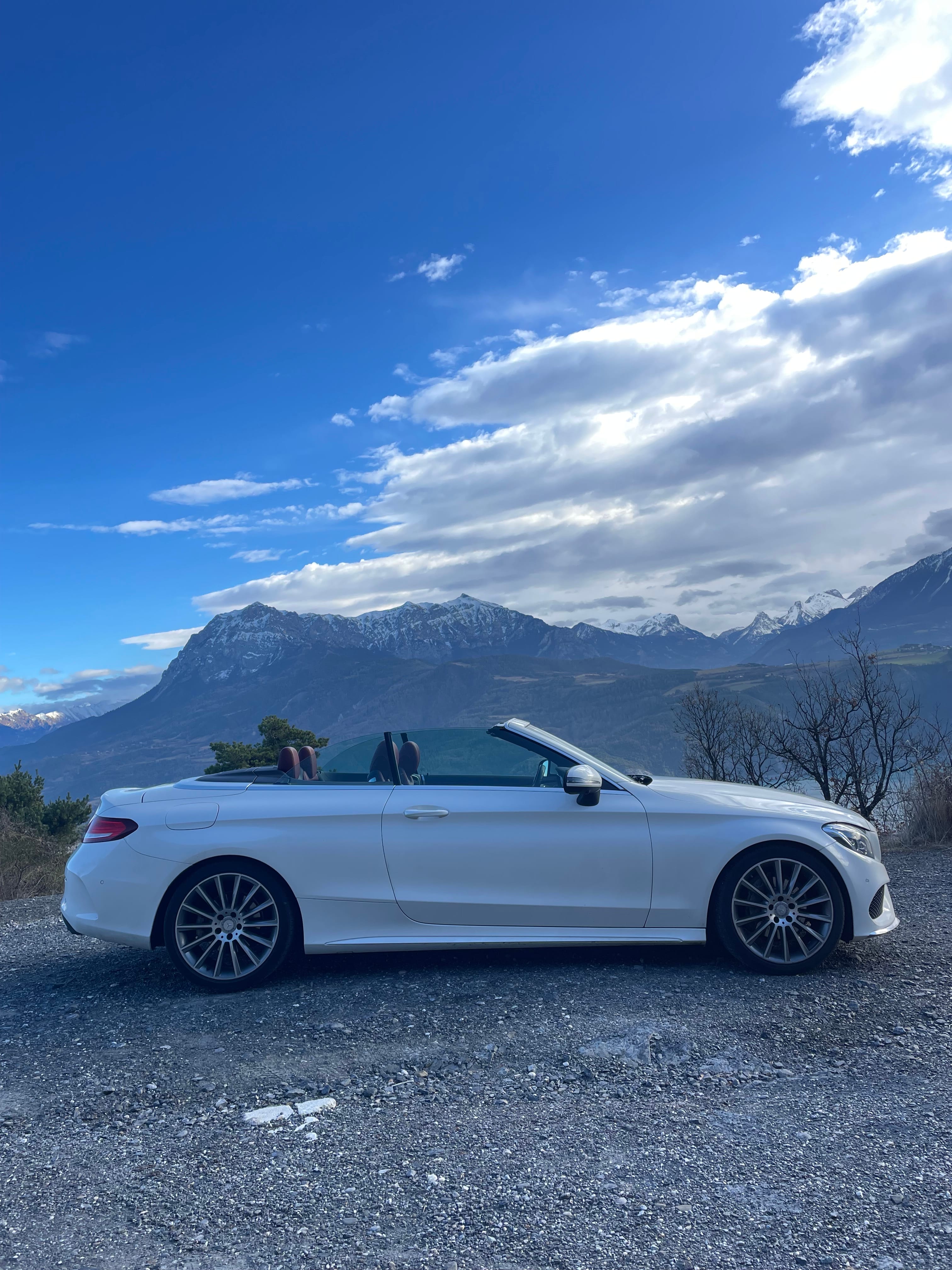 Mercedes-Benz Classe C Cabriolet avec Audio Bluetooth