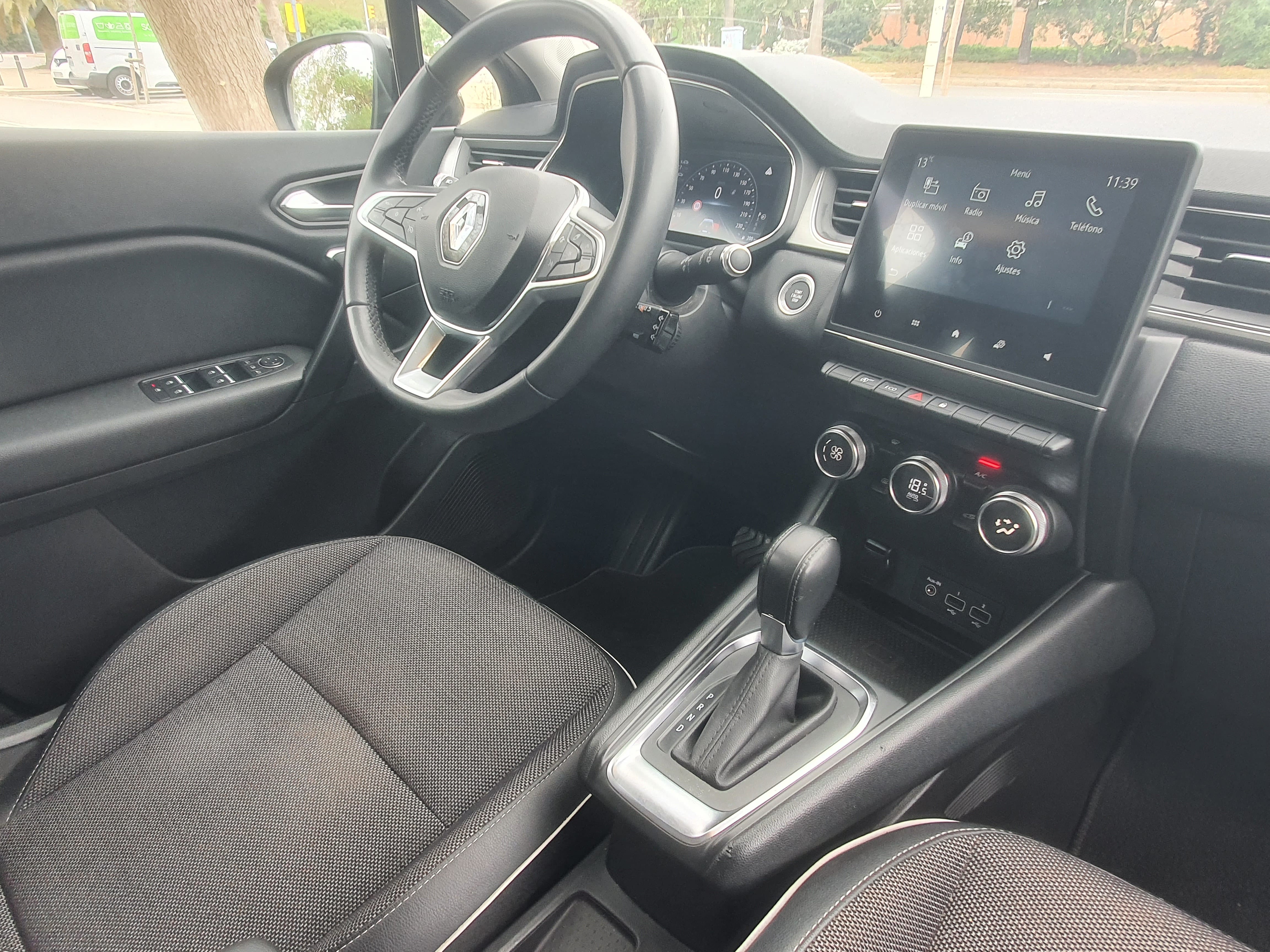 Renault Captur E-TECH 140CV Automático med Bluetooth audio