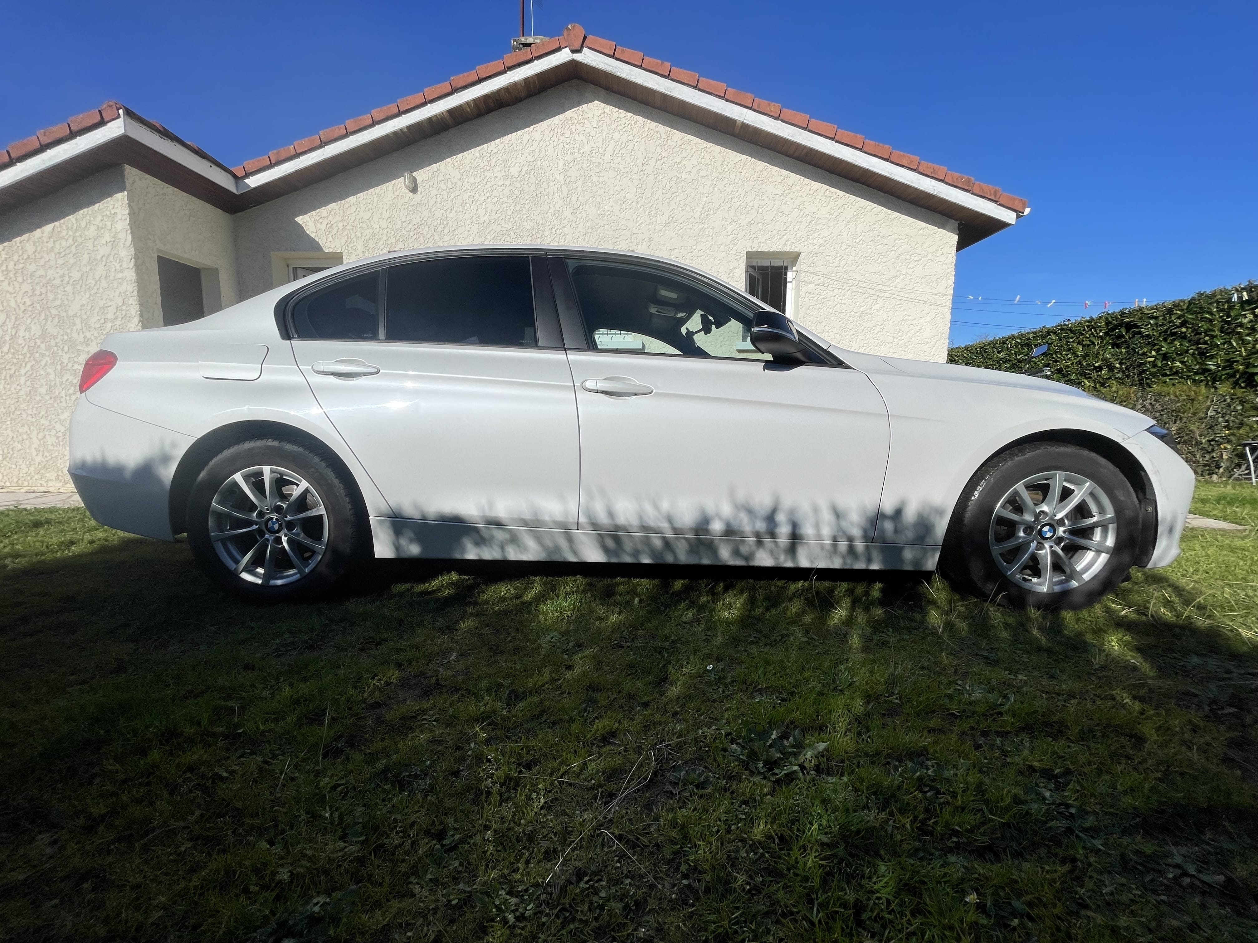 BMW Série 3 avec Audio Bluetooth