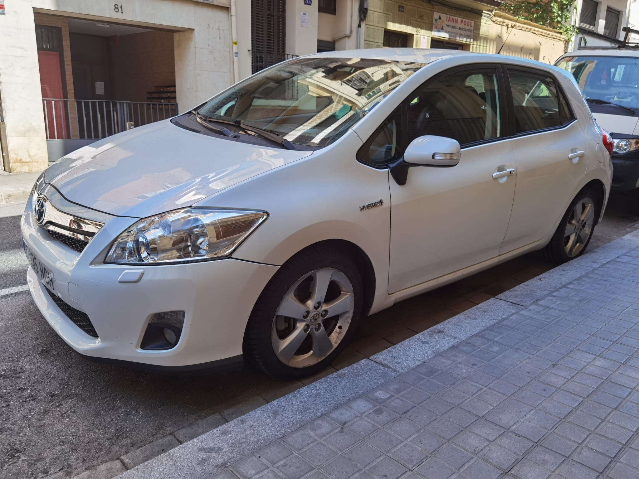 Toyota Auris Gibrid, 2011, Gasolina 95 / Electric (hybrid), automatic