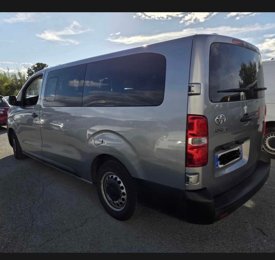Toyota Proace Verso avec Climatisation