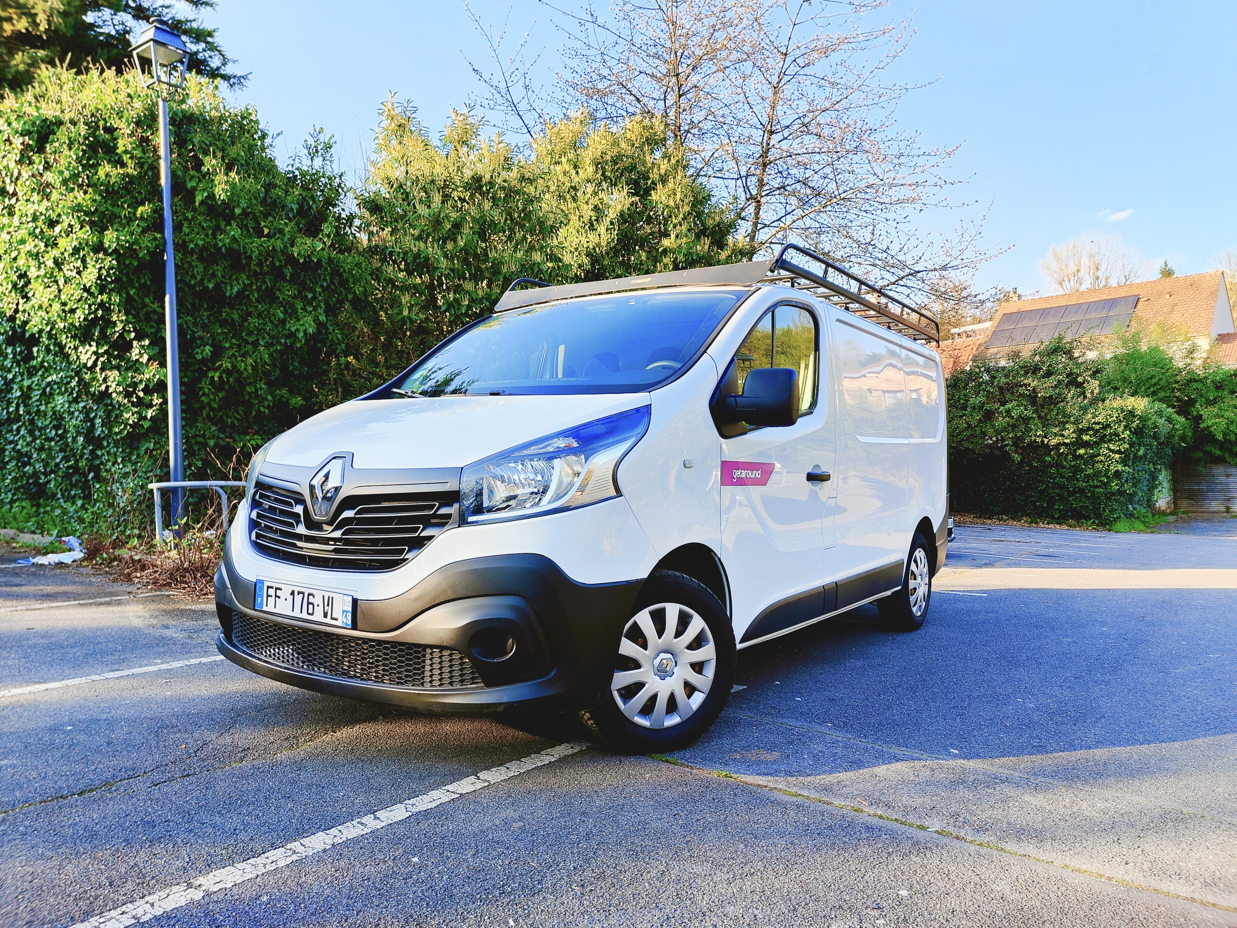 Renault Trafic avec Autoradio