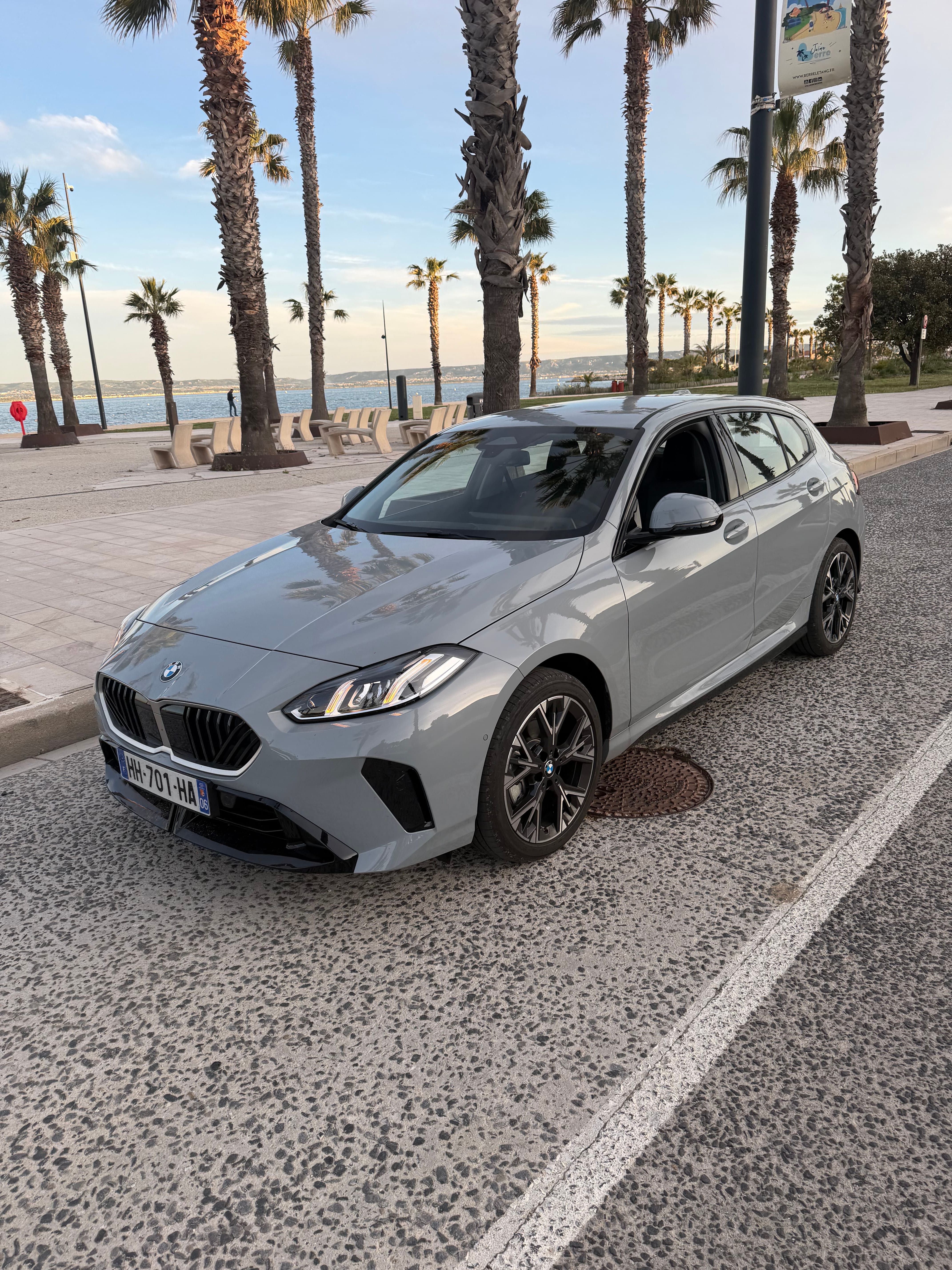BMW Série 1 M Sport, 2025, Essence 95 / Électrique (hybride), automatique