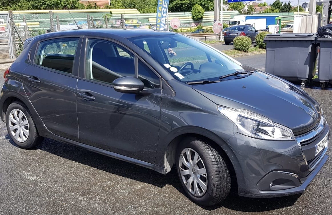 Peugeot 208, 2017, Diesel