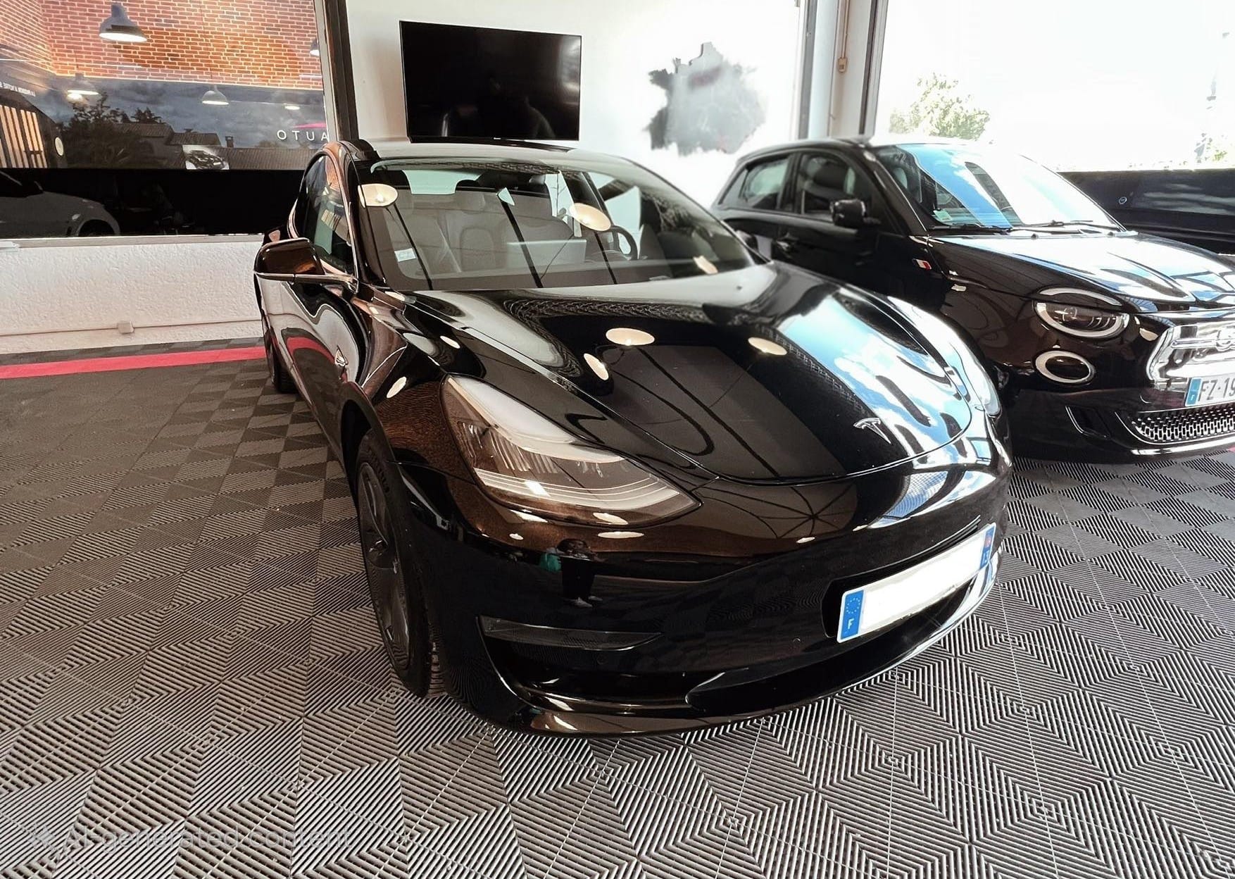 Tesla Model 3, 2019, Électrique, automatique