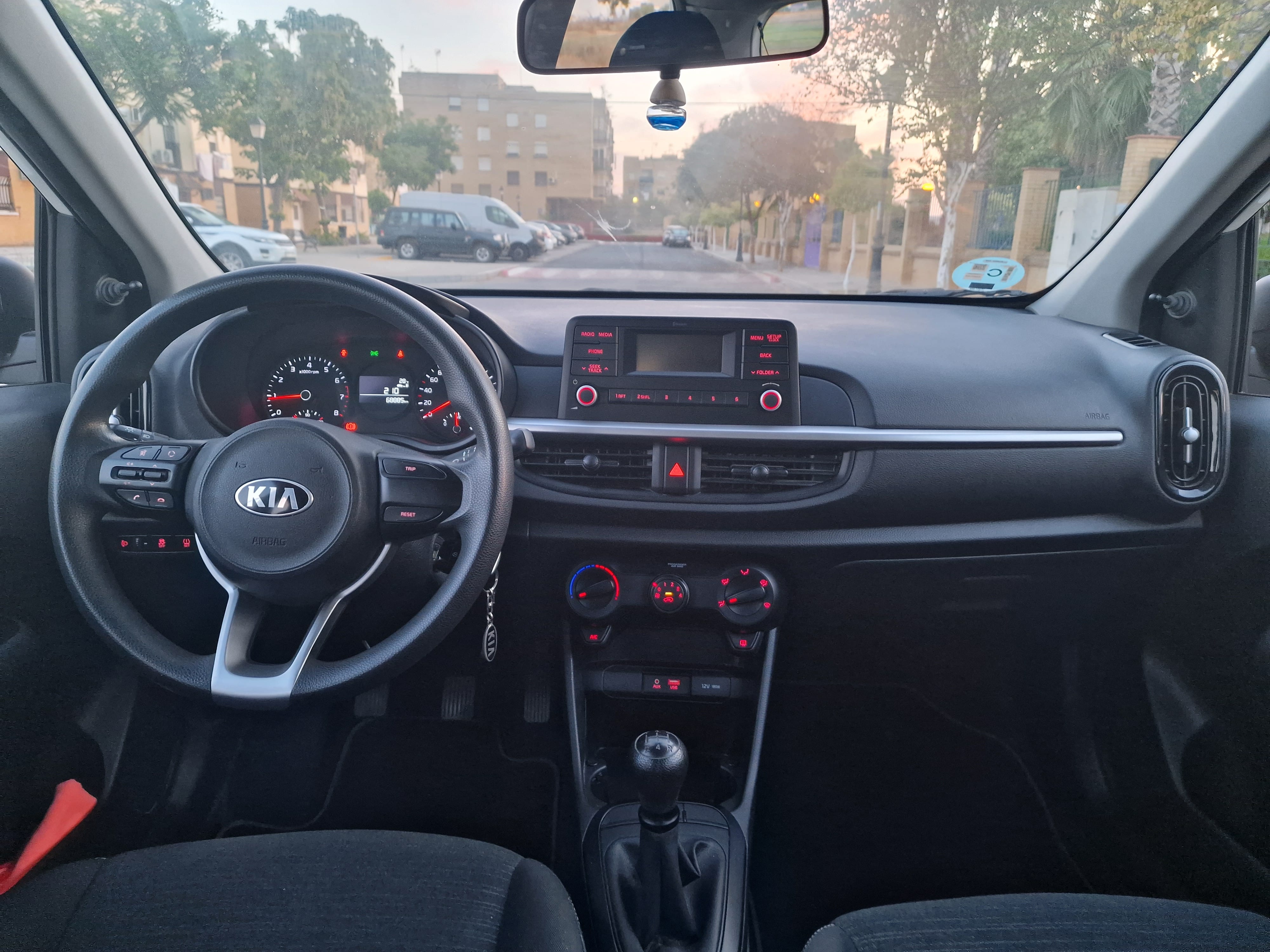 Kia Picanto mit Autoradio
