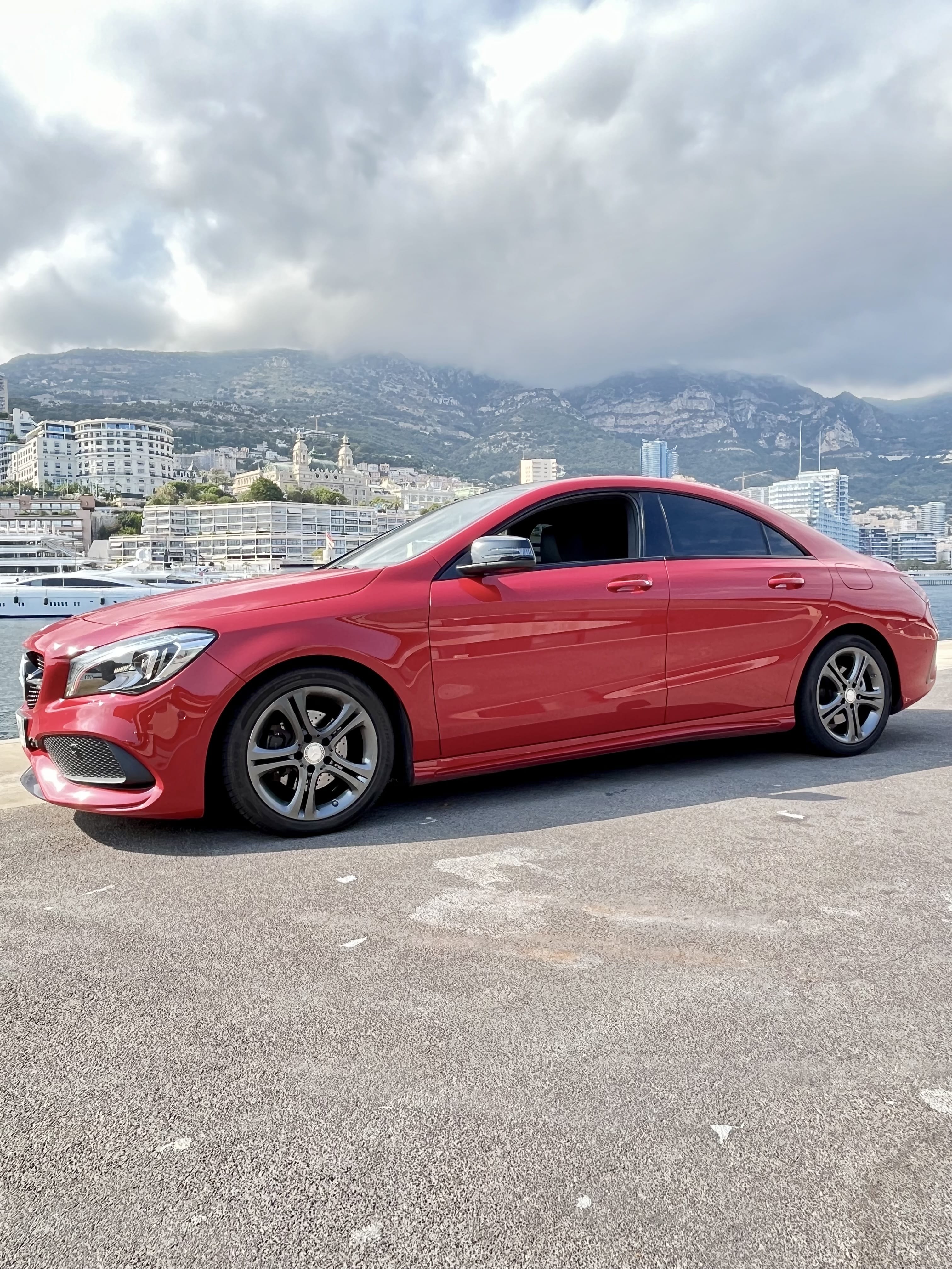 Mercedes-Benz CLA 200 avec Port USB