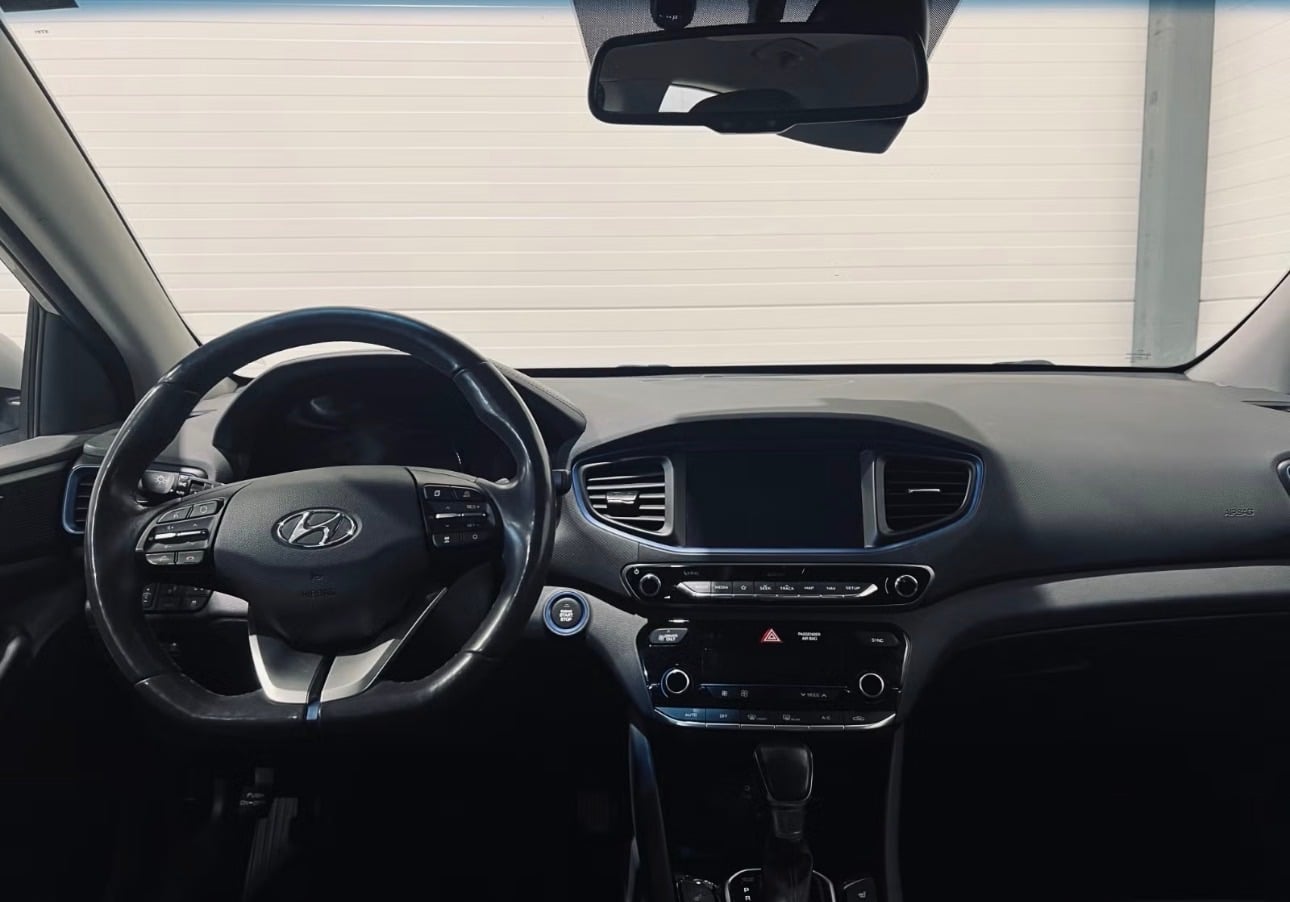 Hyundai Ioniq med GPS