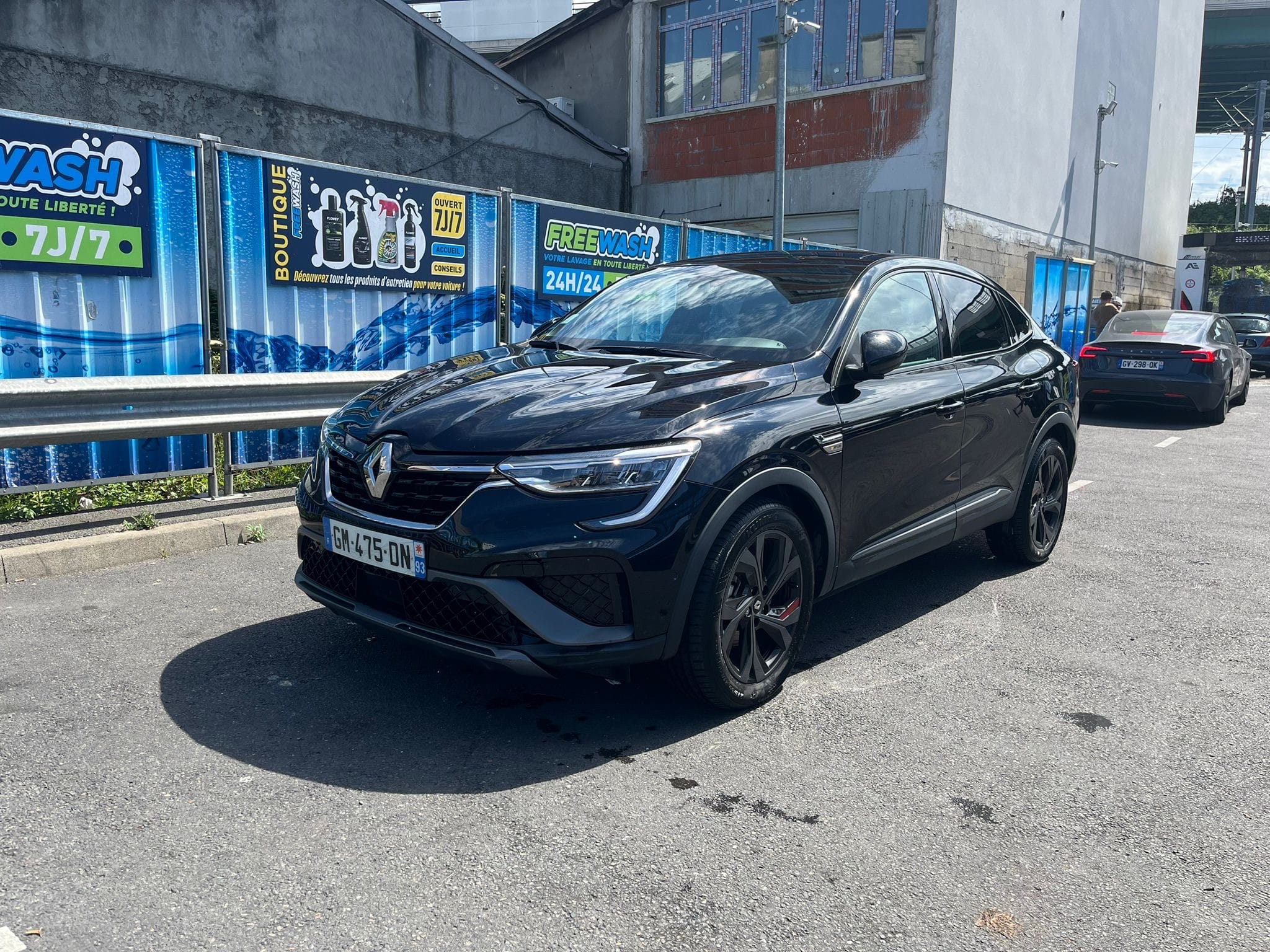 Renault Arkana RS Line, 2023, Essence 98 / Électrique (hybride), automatique