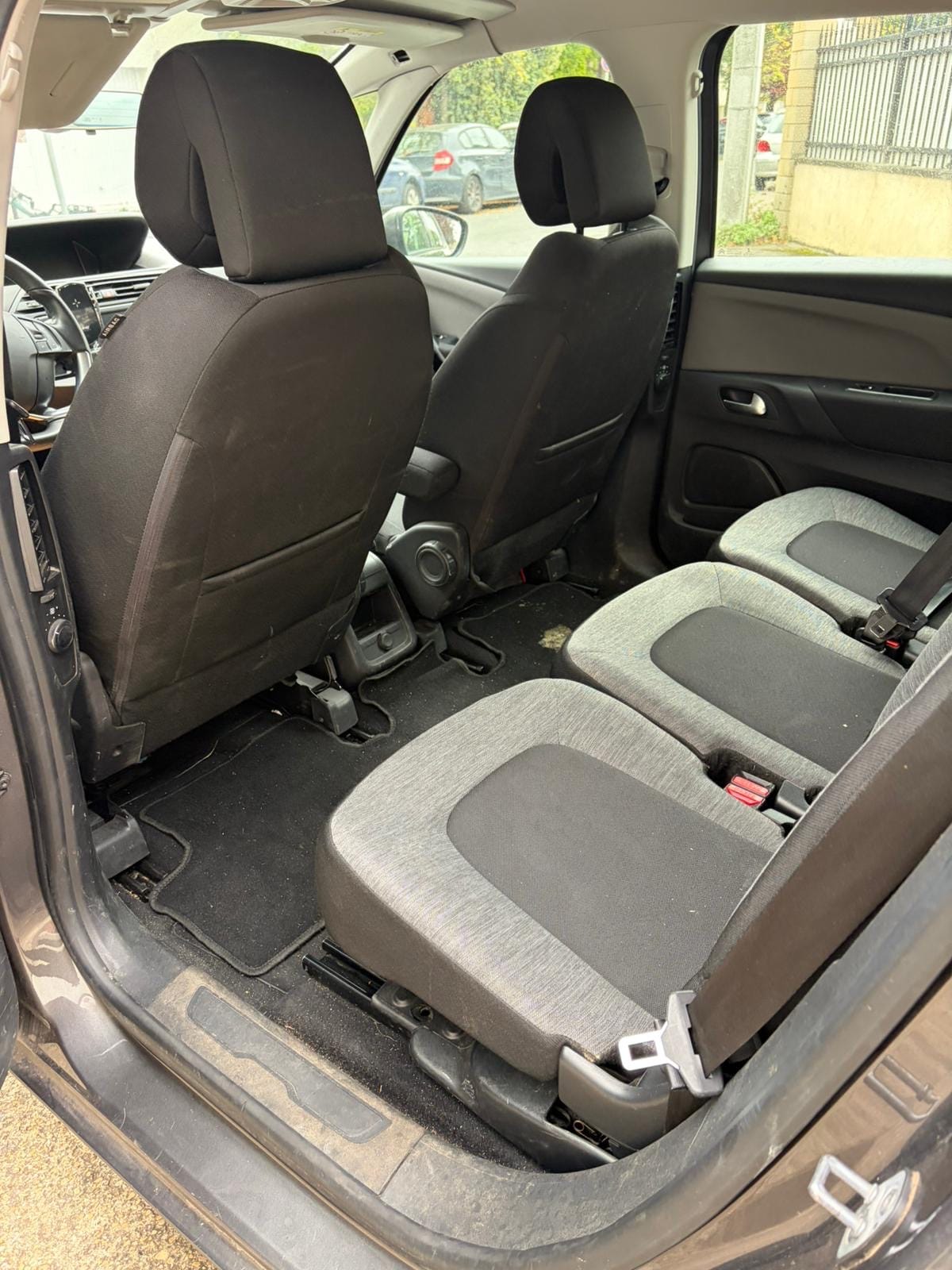 Citroen C4 Spacetourer avec Siège bébé