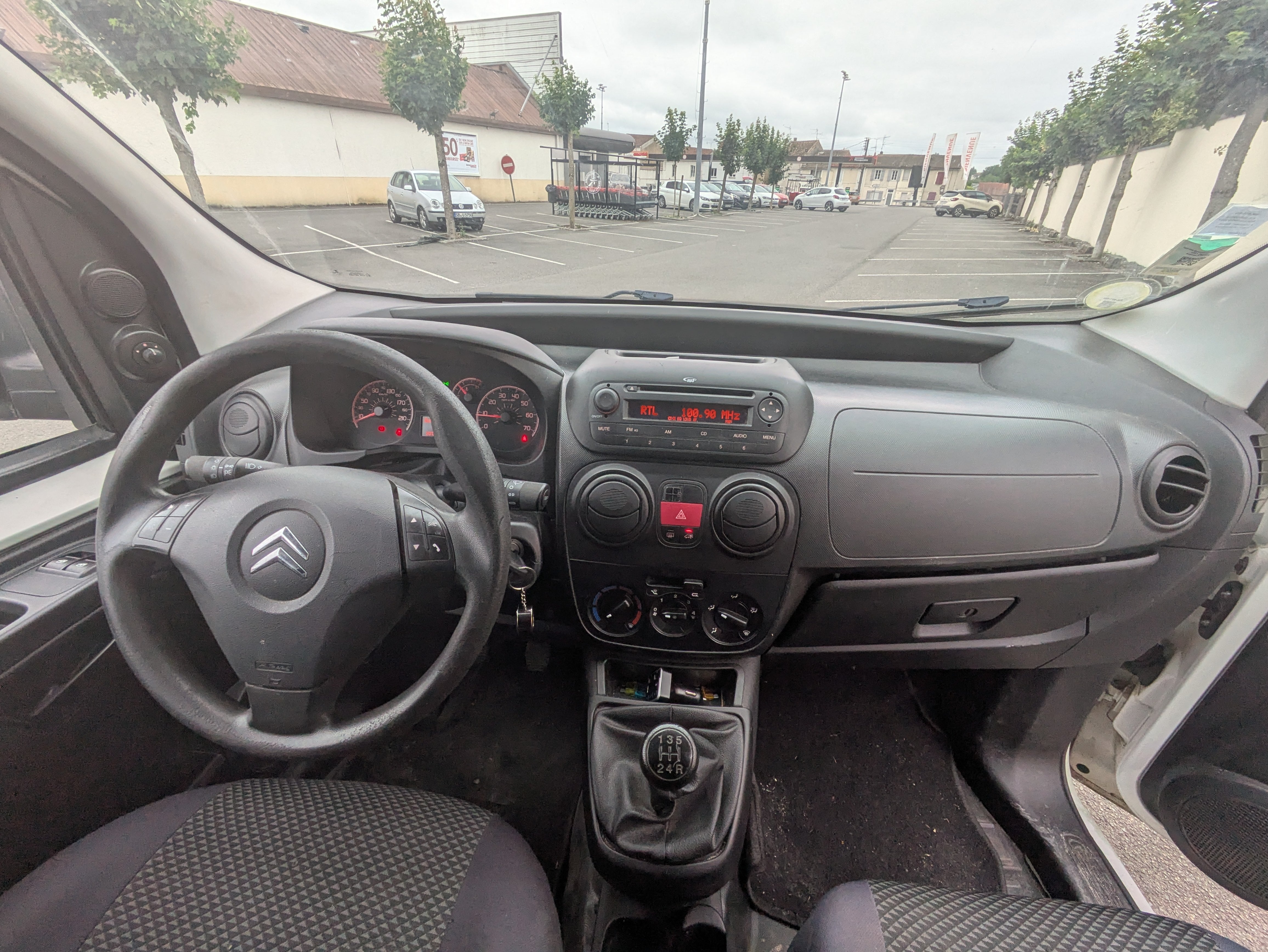 Citroen Nemo Combi avec Autoradio