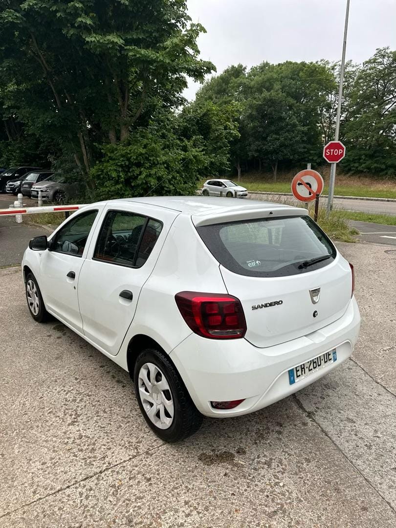 Dacia Sandero avec Climatisation