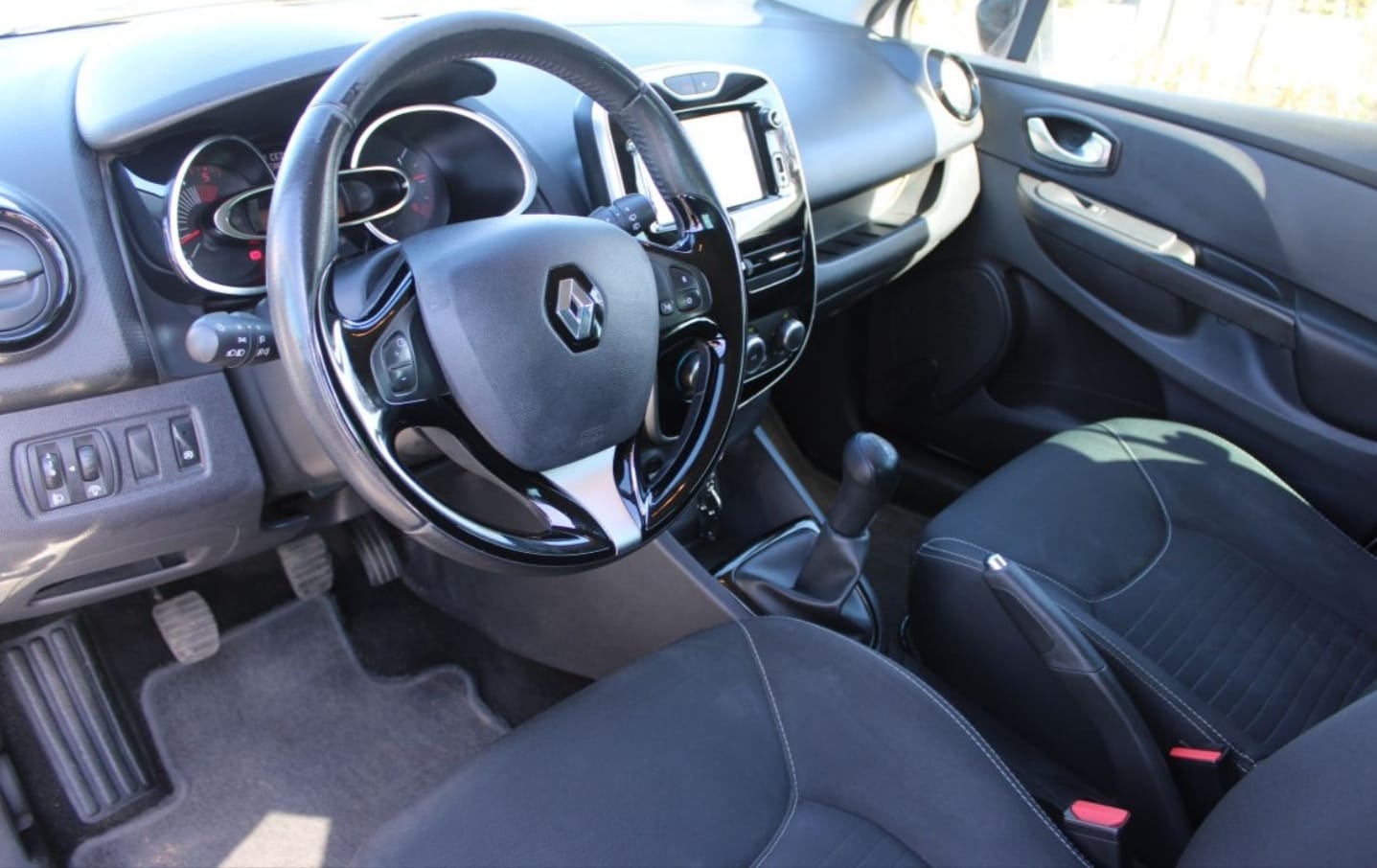 Renault Clio with Cruise control