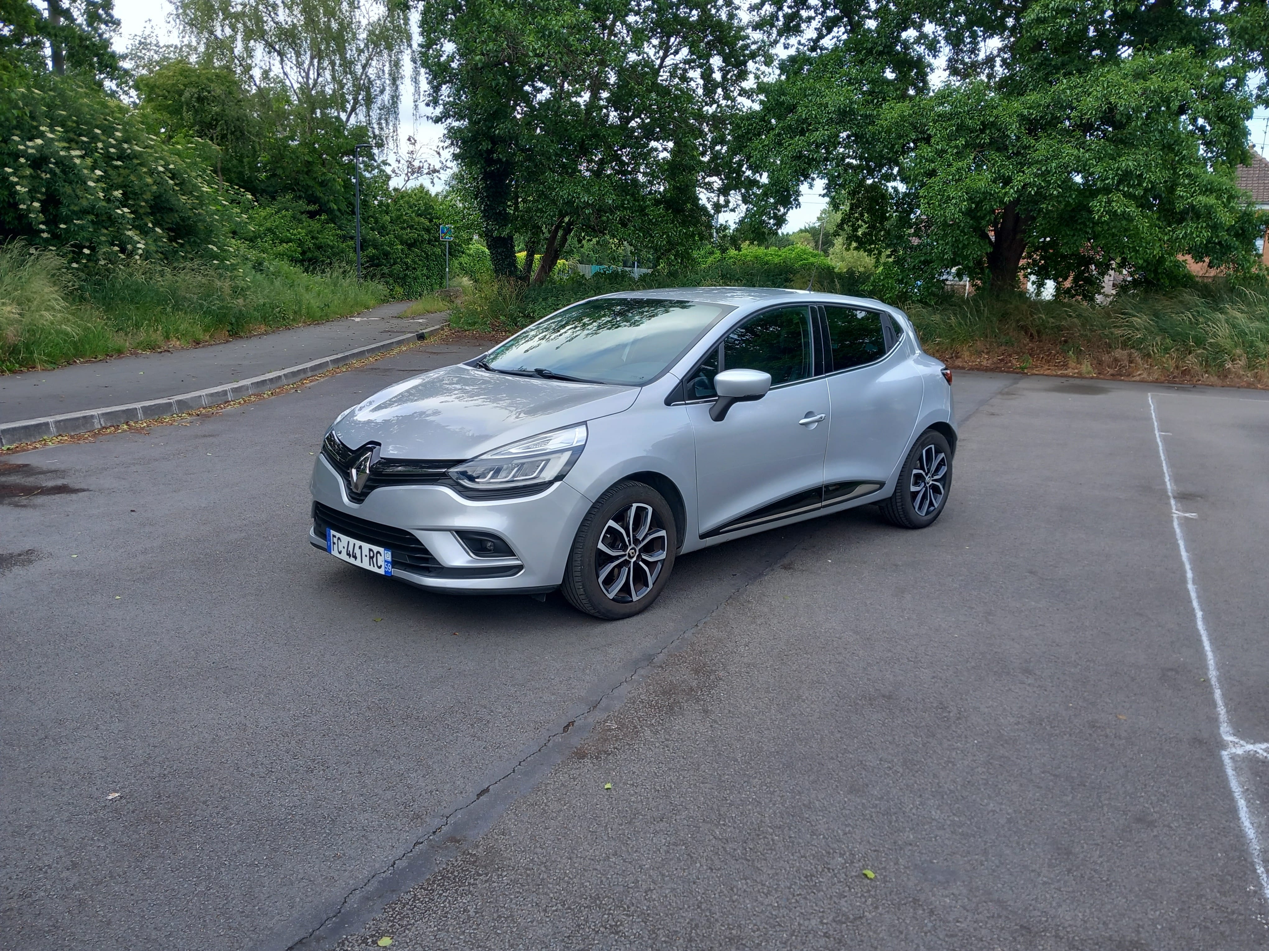 Renault Clio - 2019 Éco & Confort, 2018, Essence 95