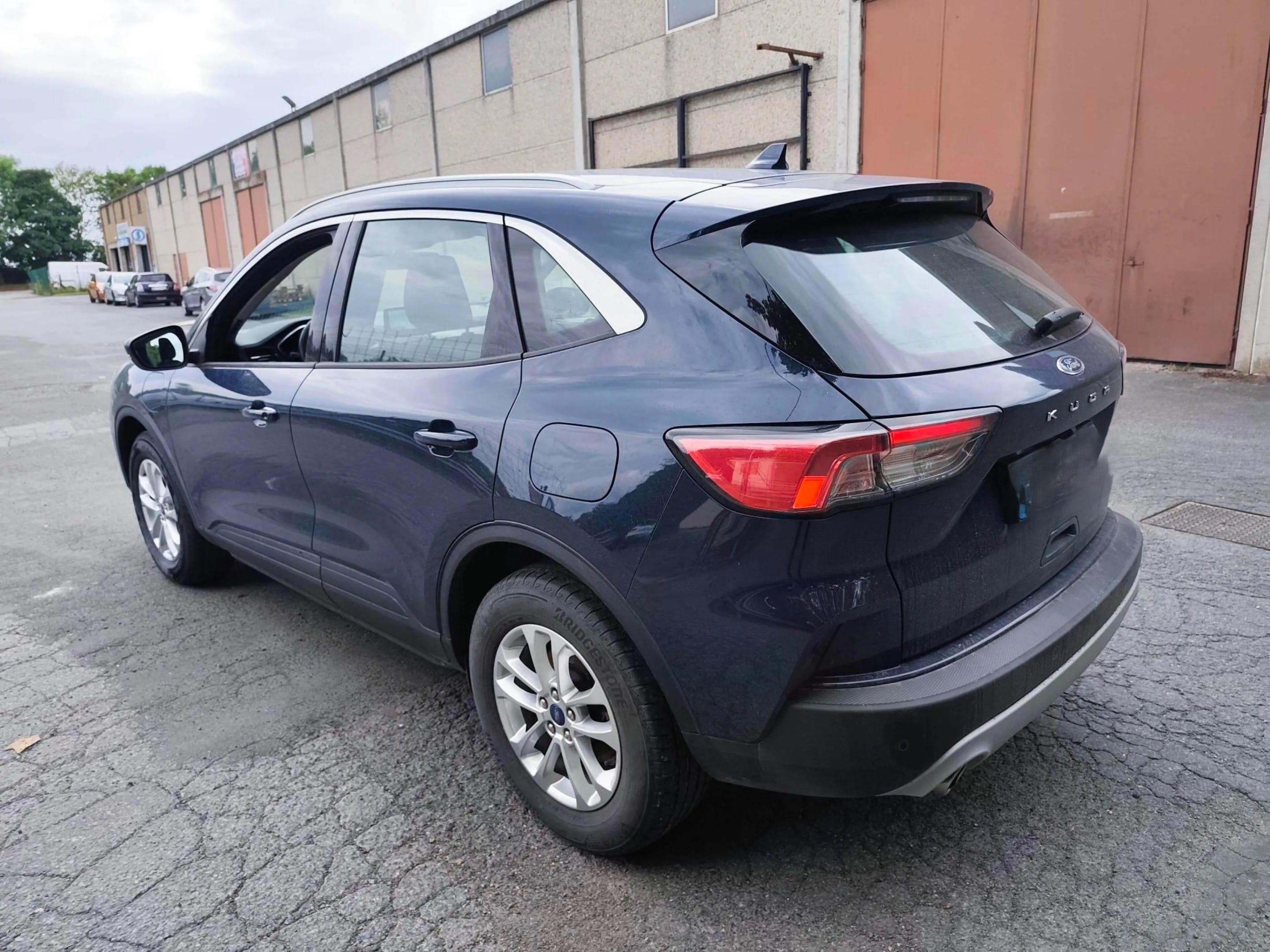 Ford Kuga avec GPS