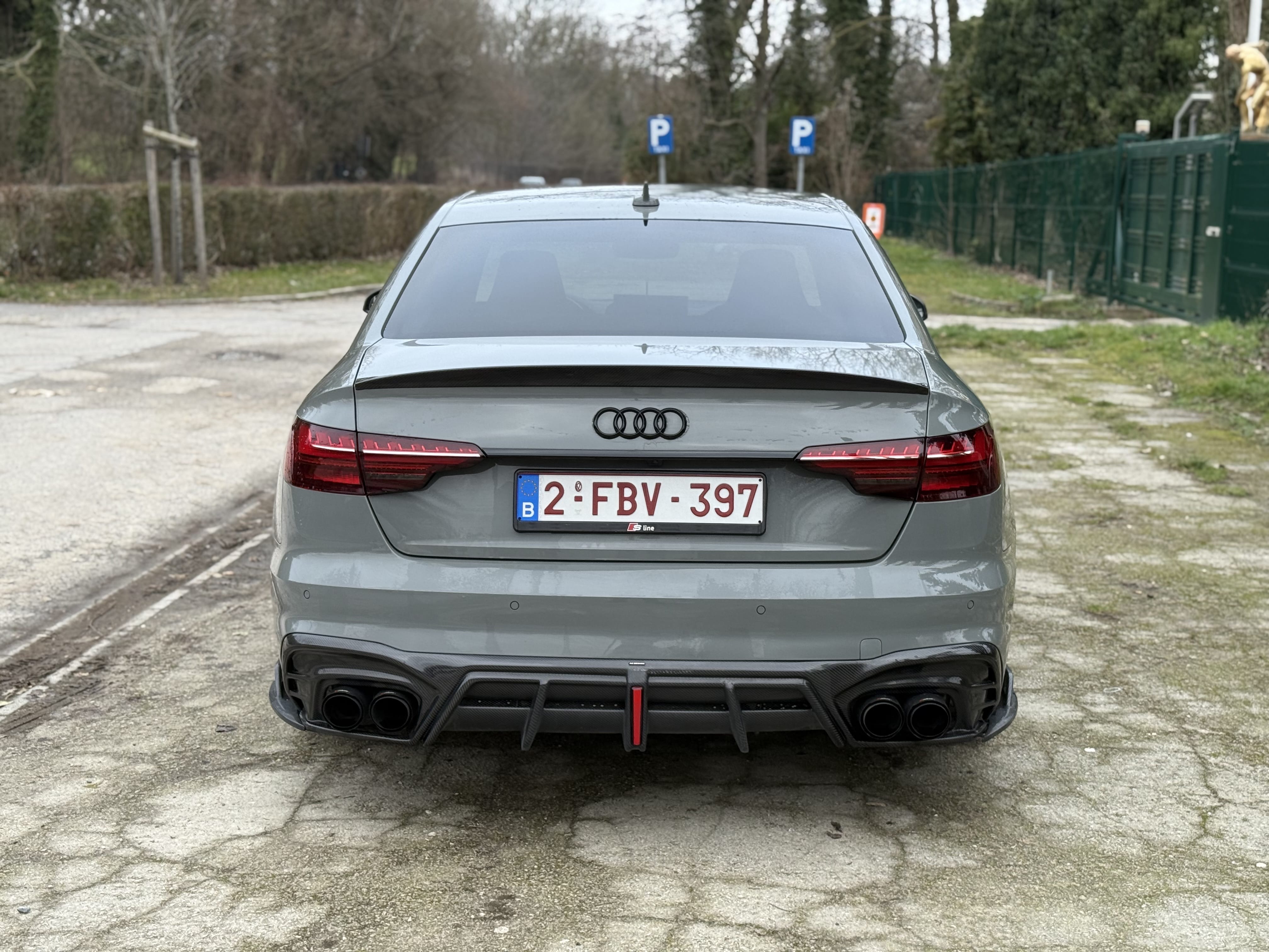 Audi A4 2.0T Premium met Audio- / iPod-ingang