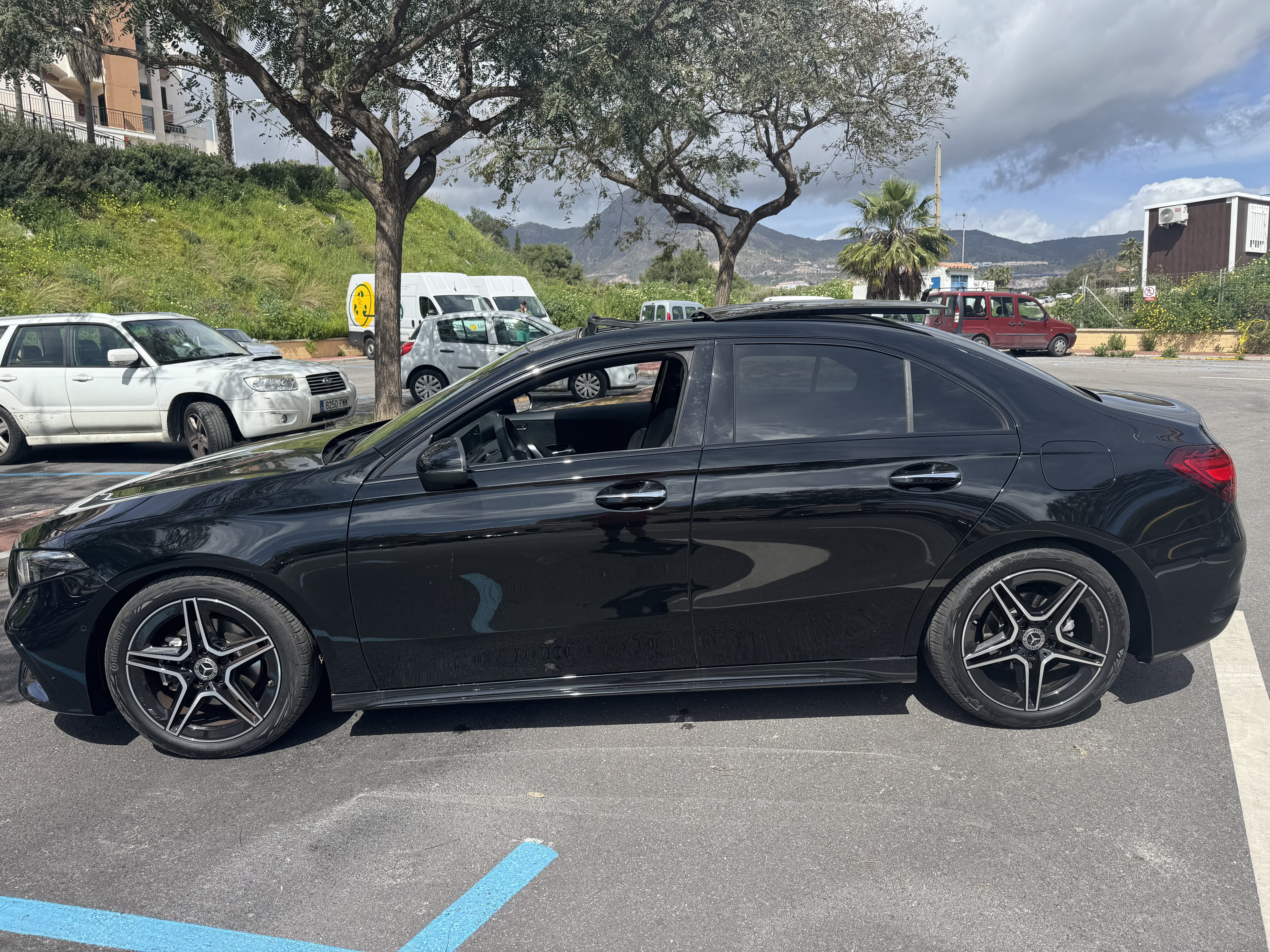 Mercedes-Benz Clase A 1.3 Hibrido con Aire acondicionado