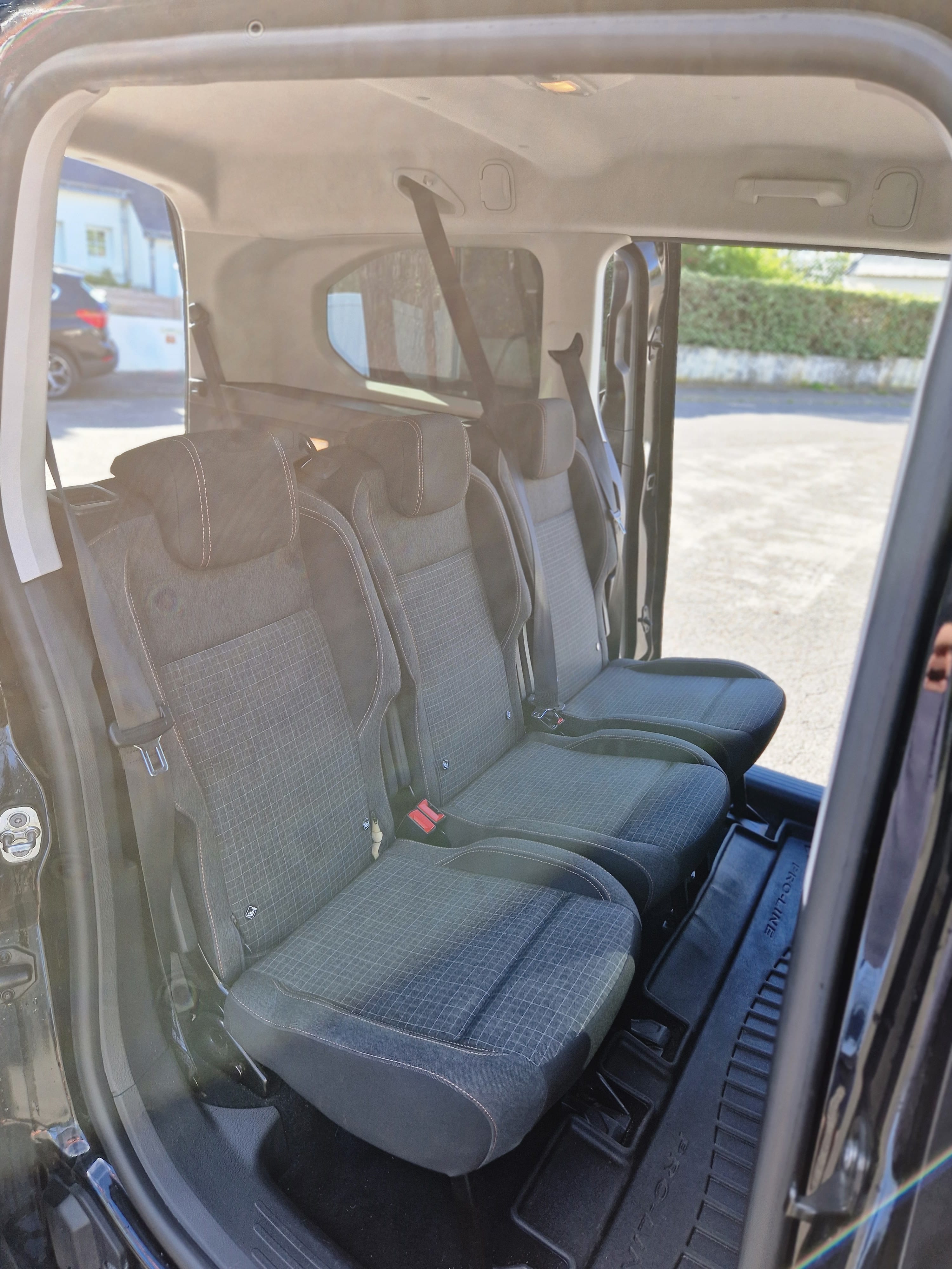 Peugeot Rifter 1.9 dci avec Coffre de toit