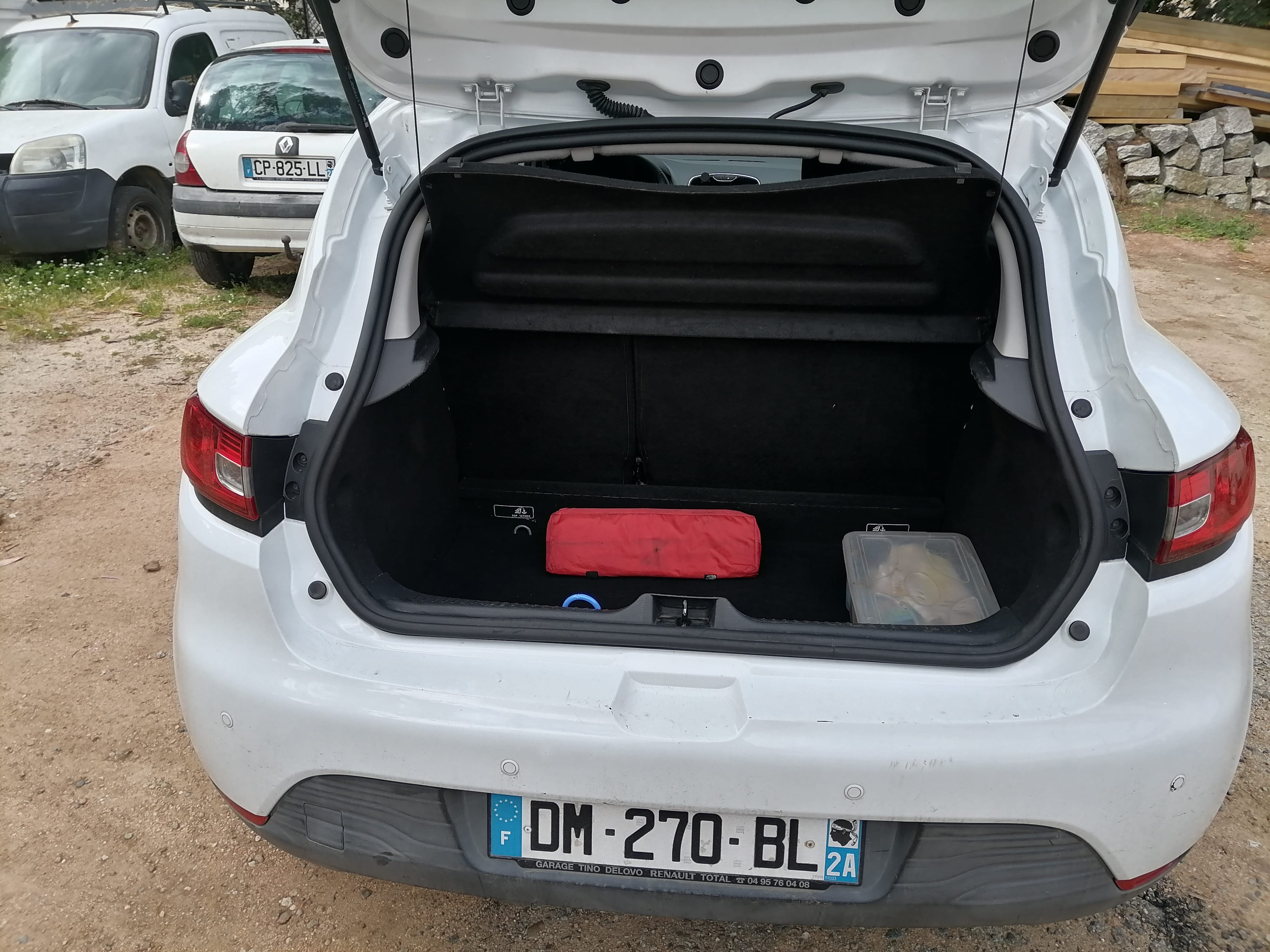 Renault Clio avec Siège bébé