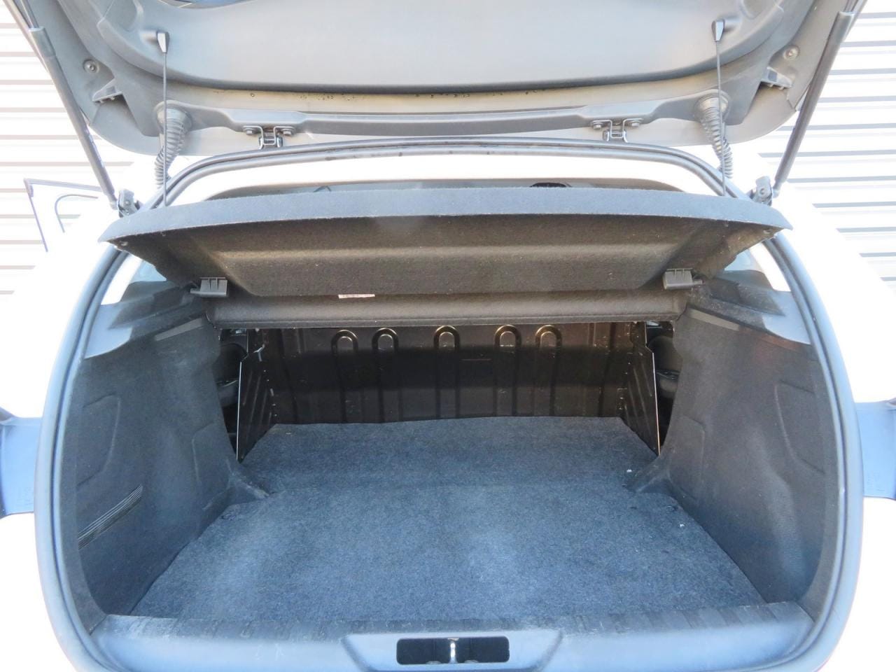 Peugeot 308 Société with Bluetooth audio