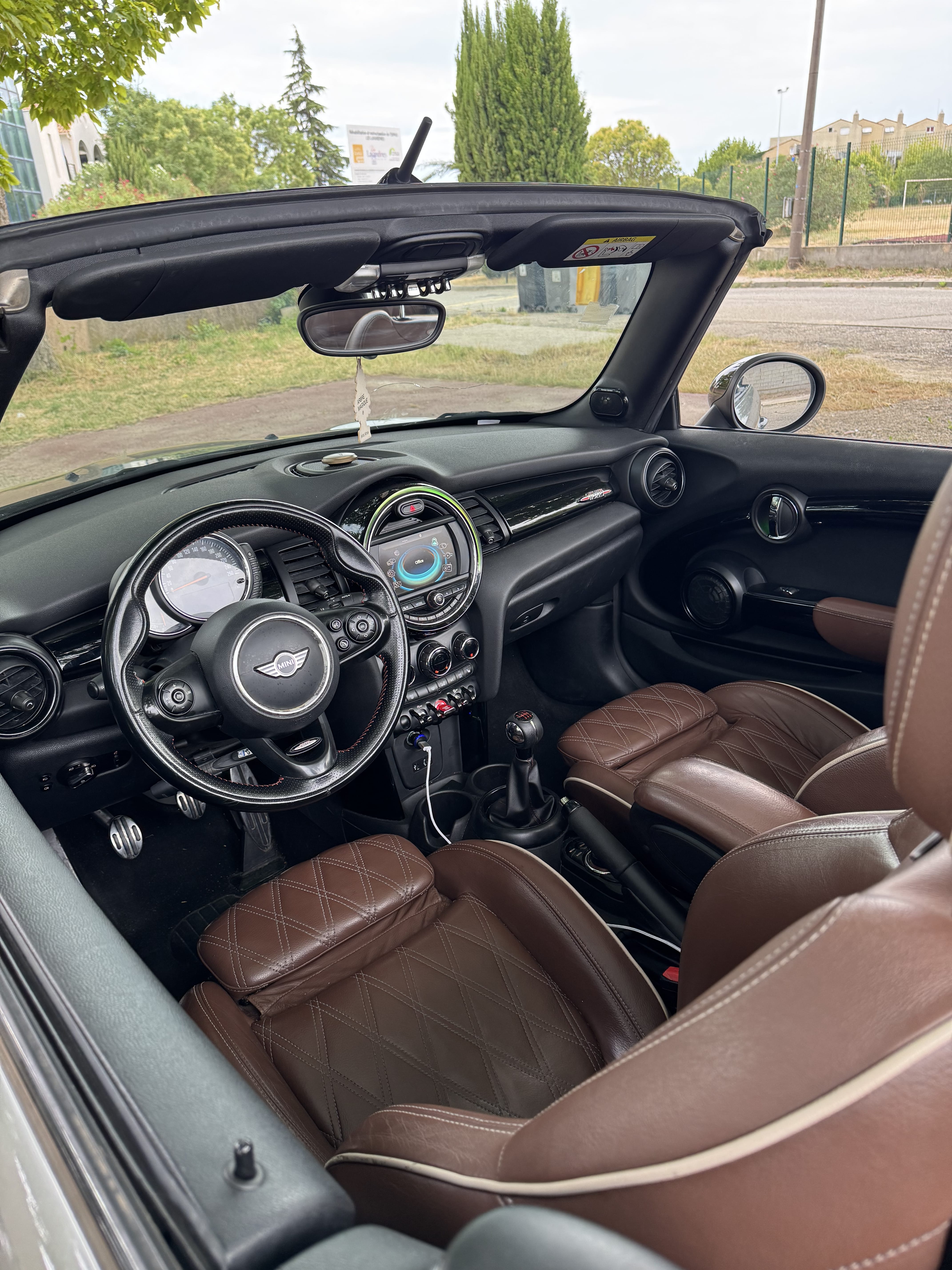 Mini Cabriolet avec GPS