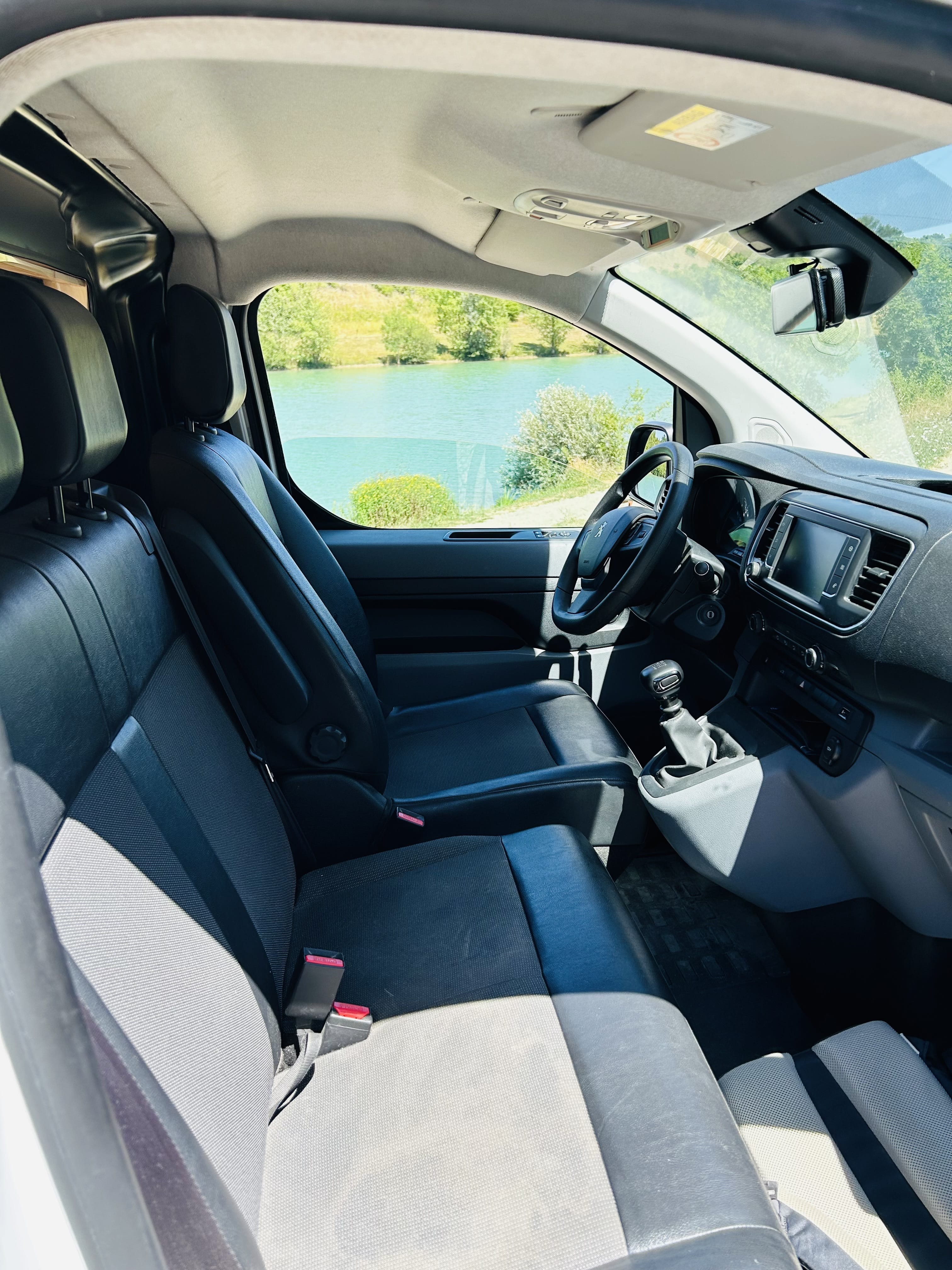 Peugeot Expert avec GPS